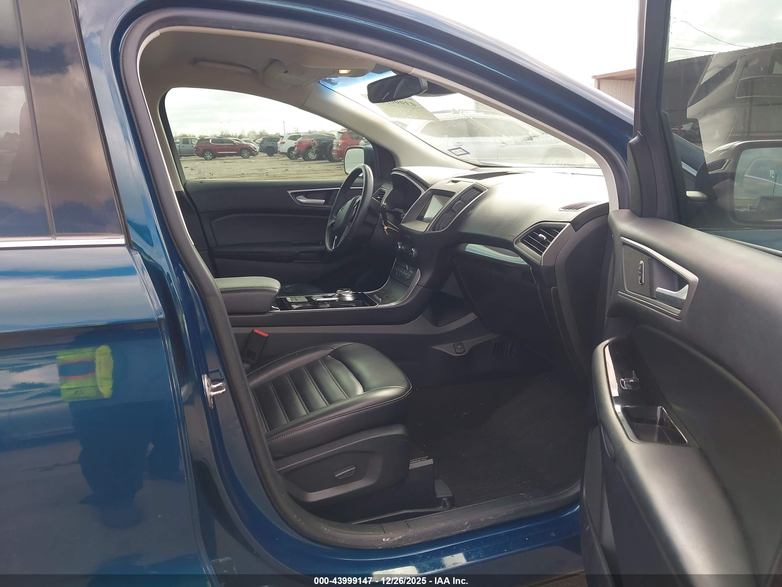 FORD EDGE image 5