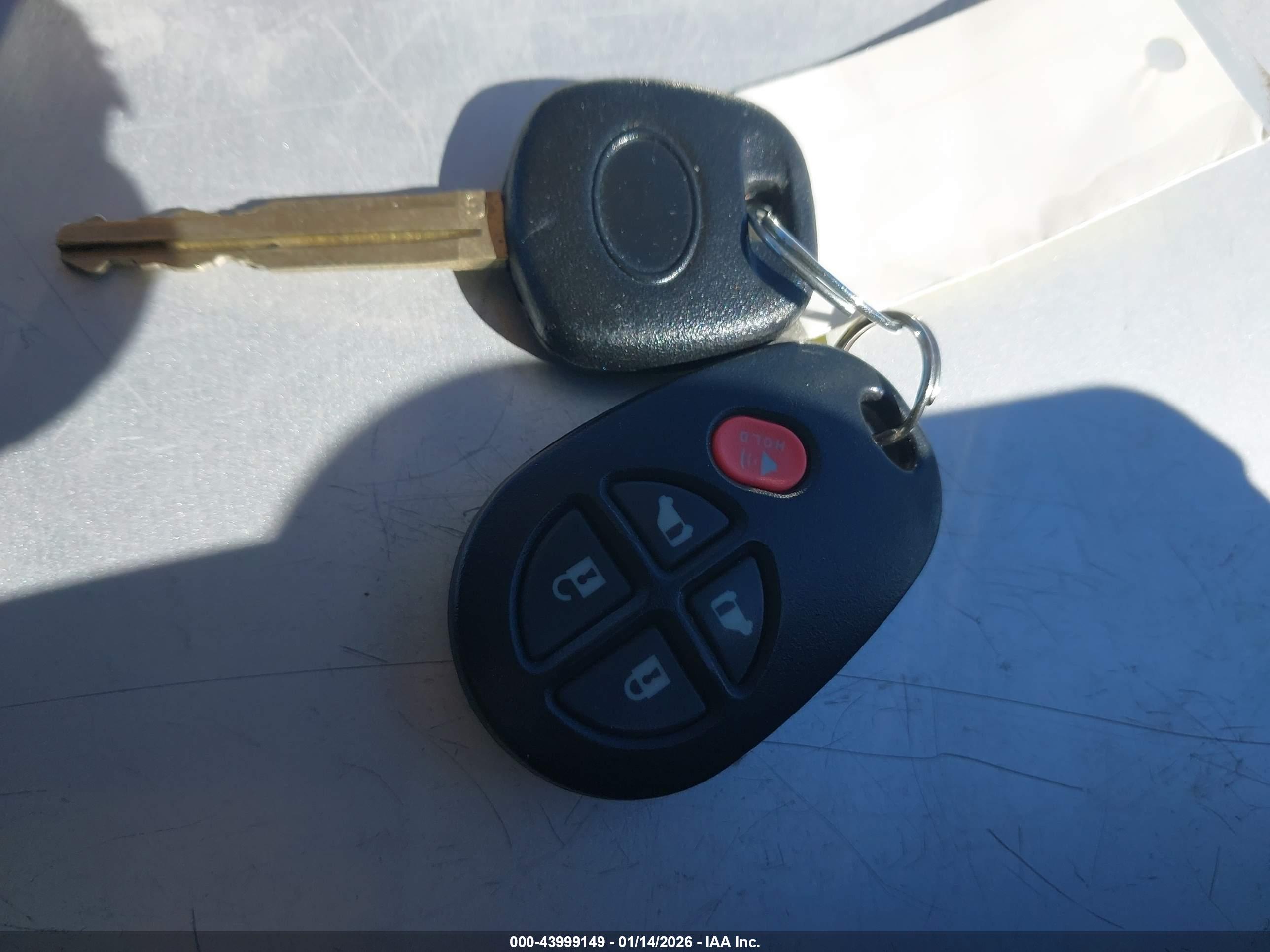 TOYOTA SIENNA image 11
