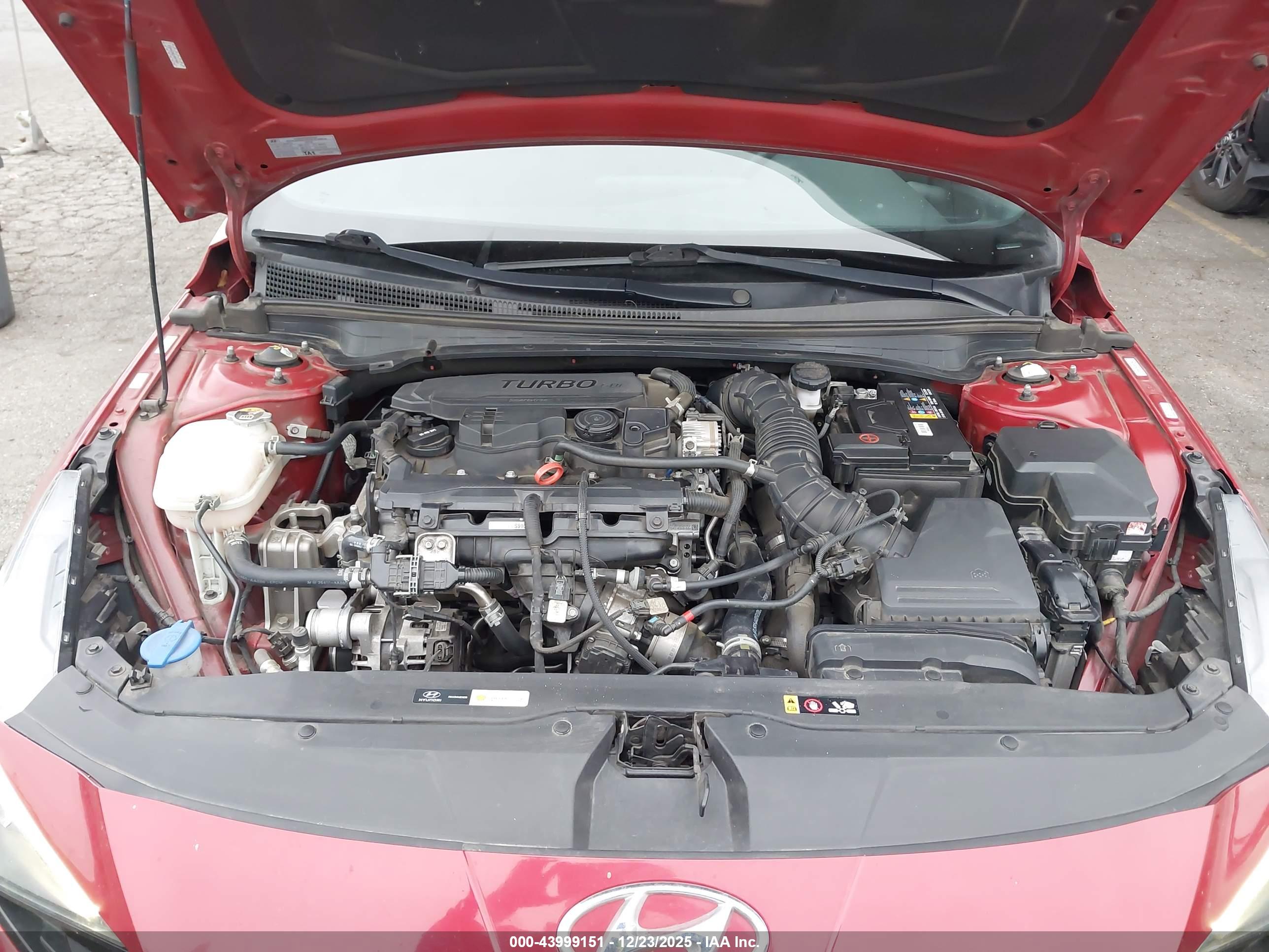 HYUNDAI ELANTRA image 10