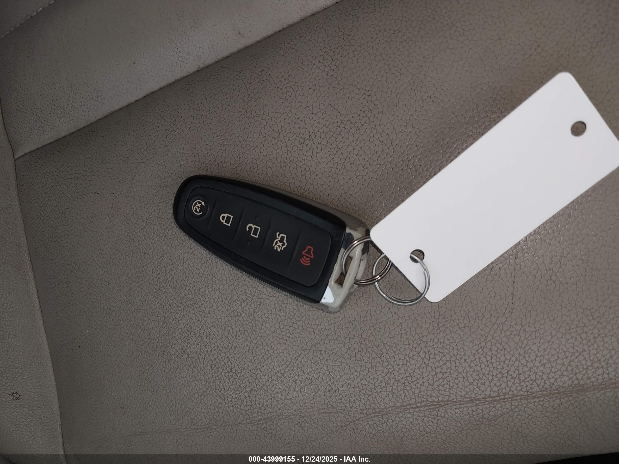 FORD ESCAPE image 11