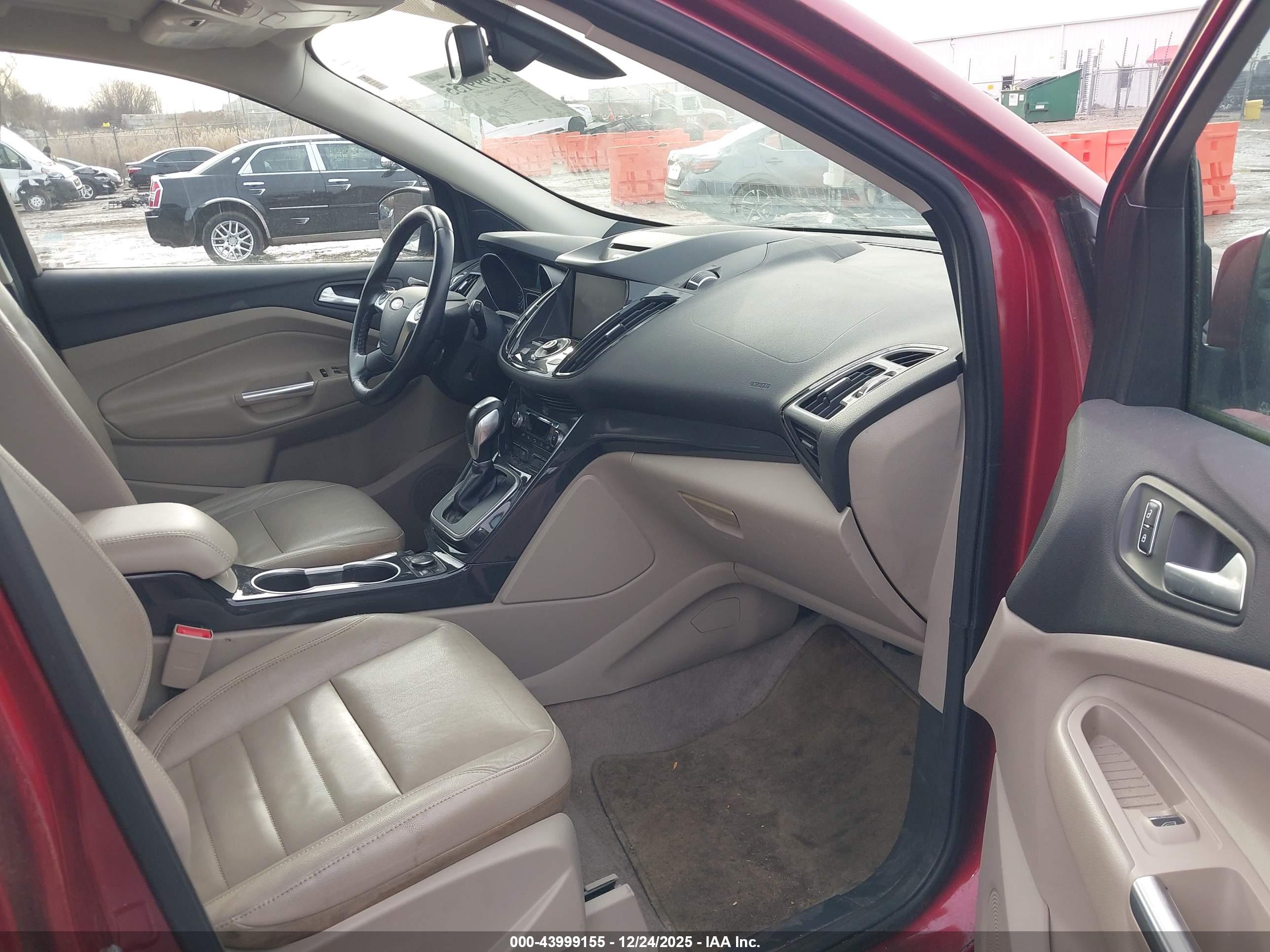 FORD ESCAPE image 5