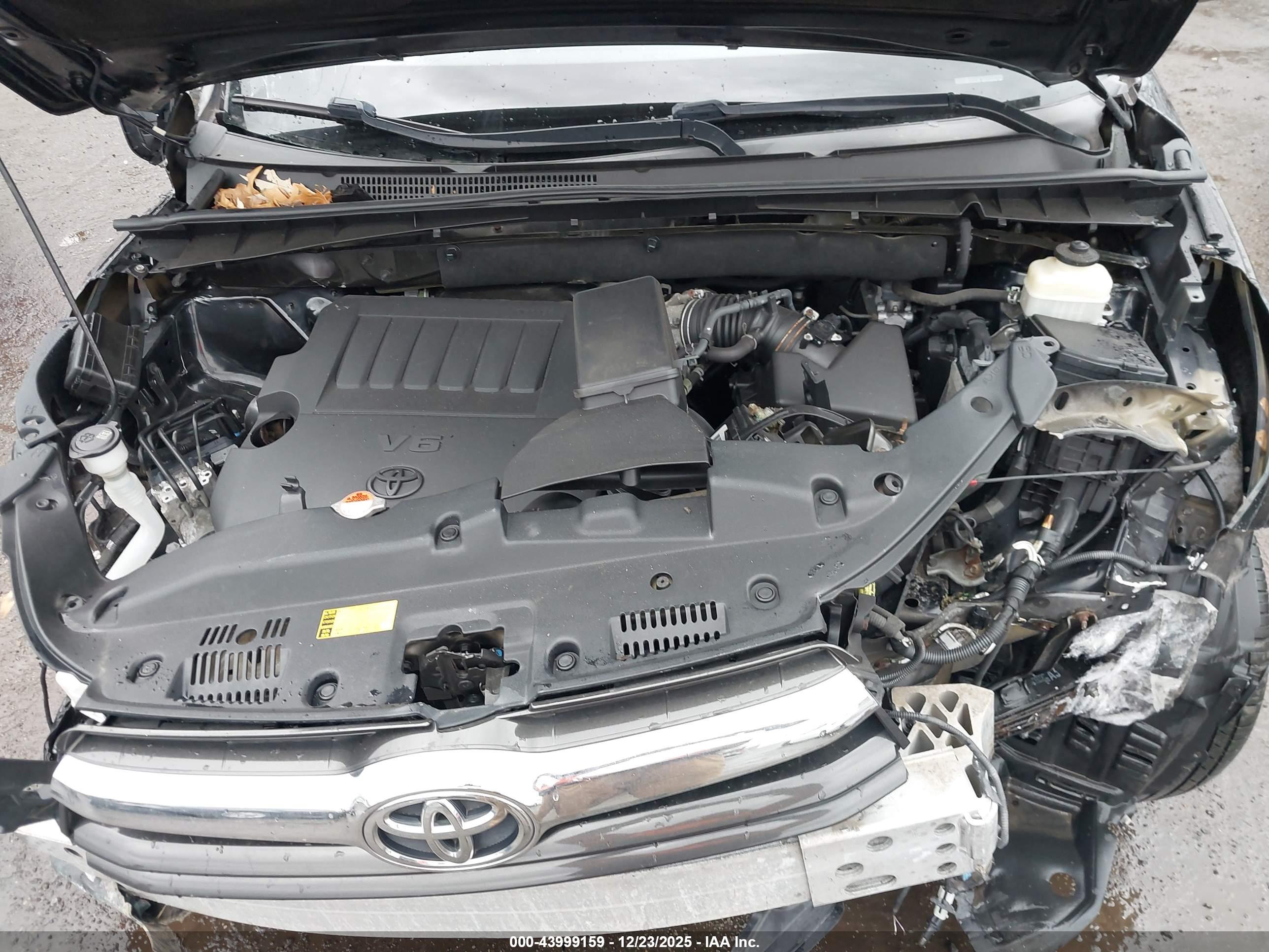 TOYOTA HIGHLANDER image 10