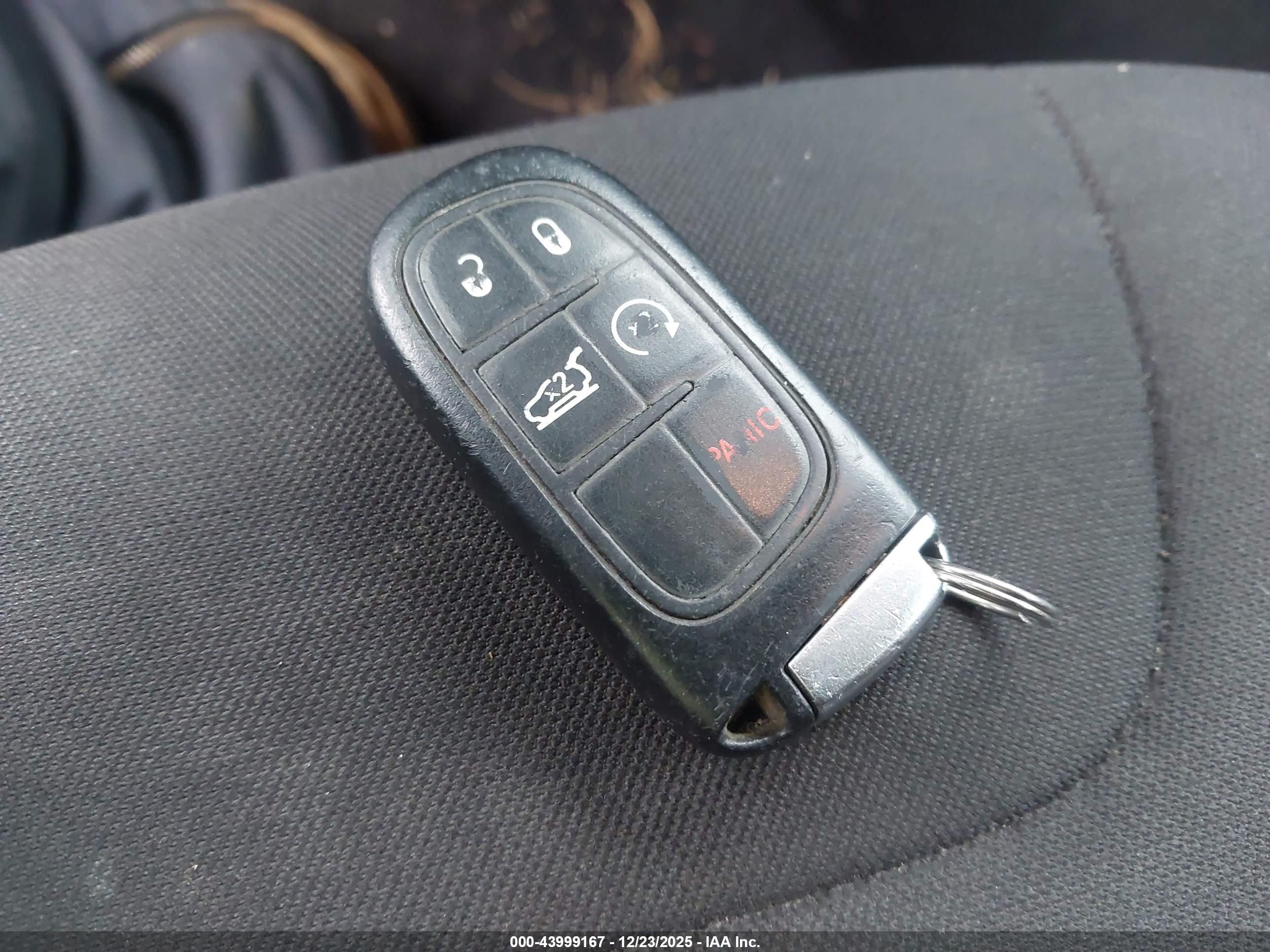 JEEP CHEROKEE image 11