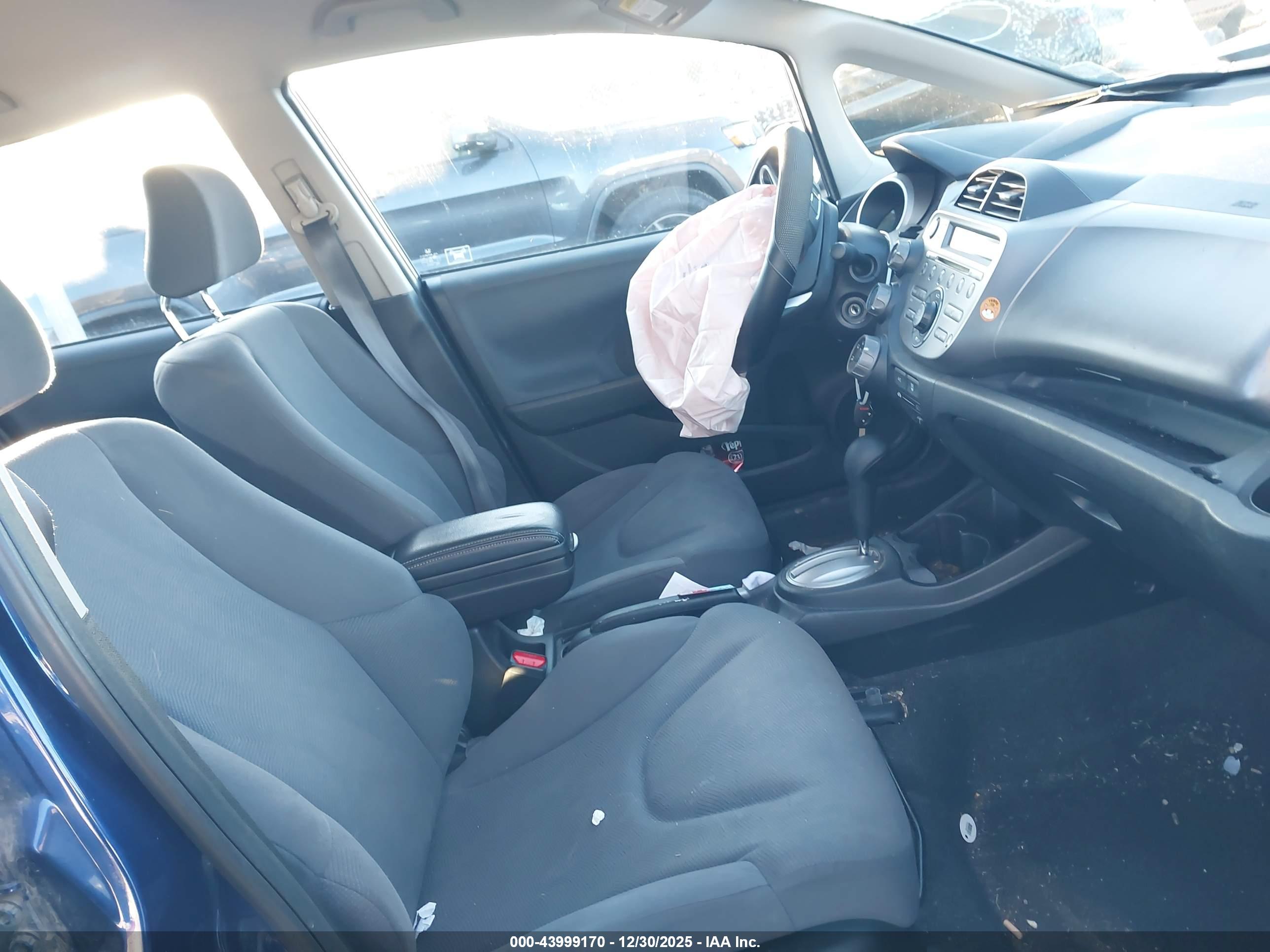 HONDA FIT image 5