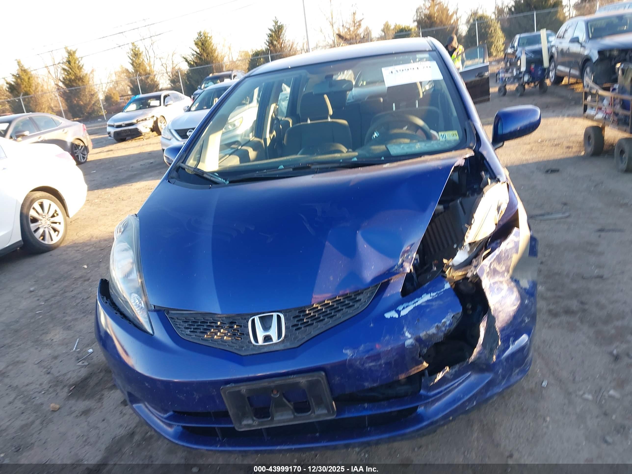 HONDA FIT image 6