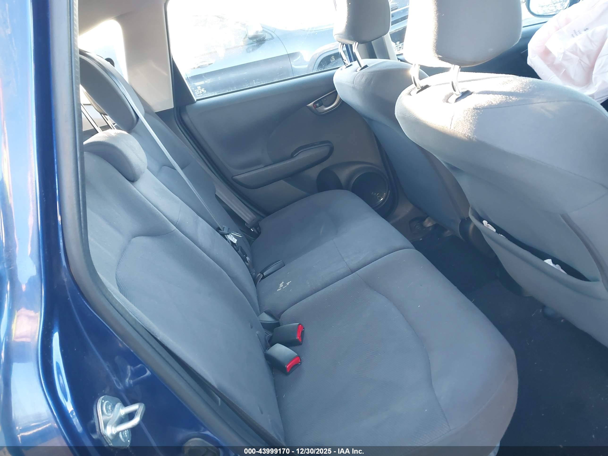 HONDA FIT image 8