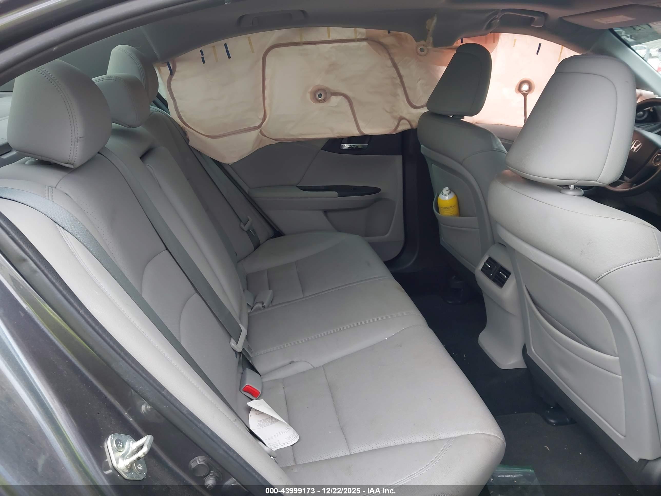 HONDA ACCORD image 8