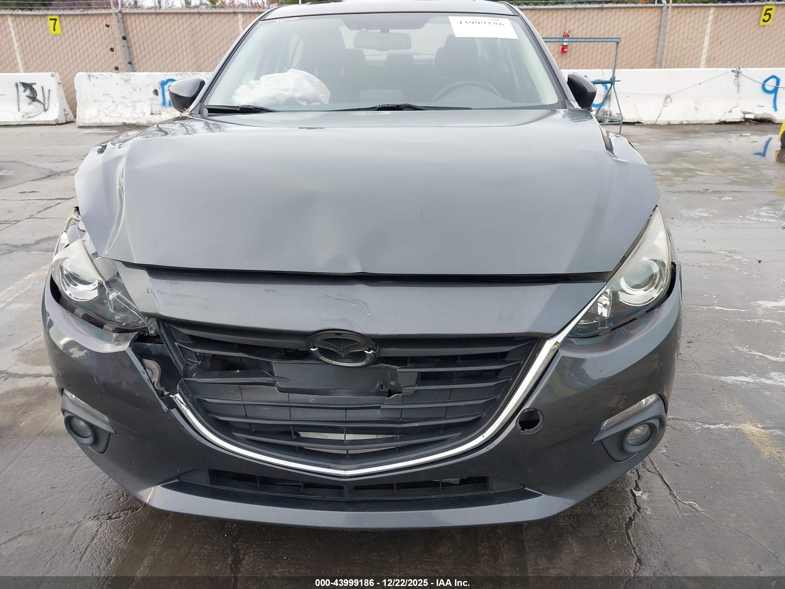 MAZDA MAZDA3 image 6