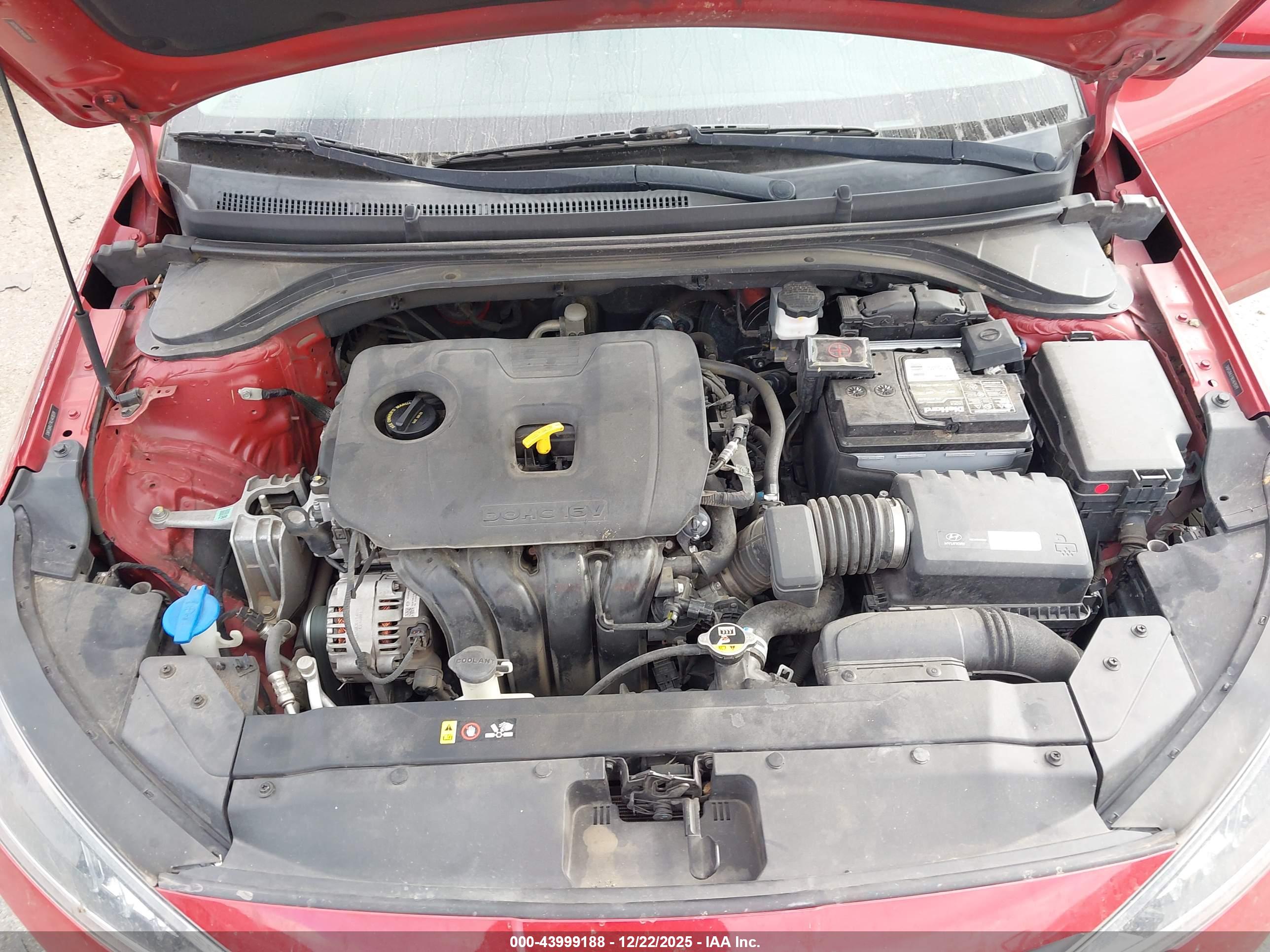 HYUNDAI ELANTRA image 10