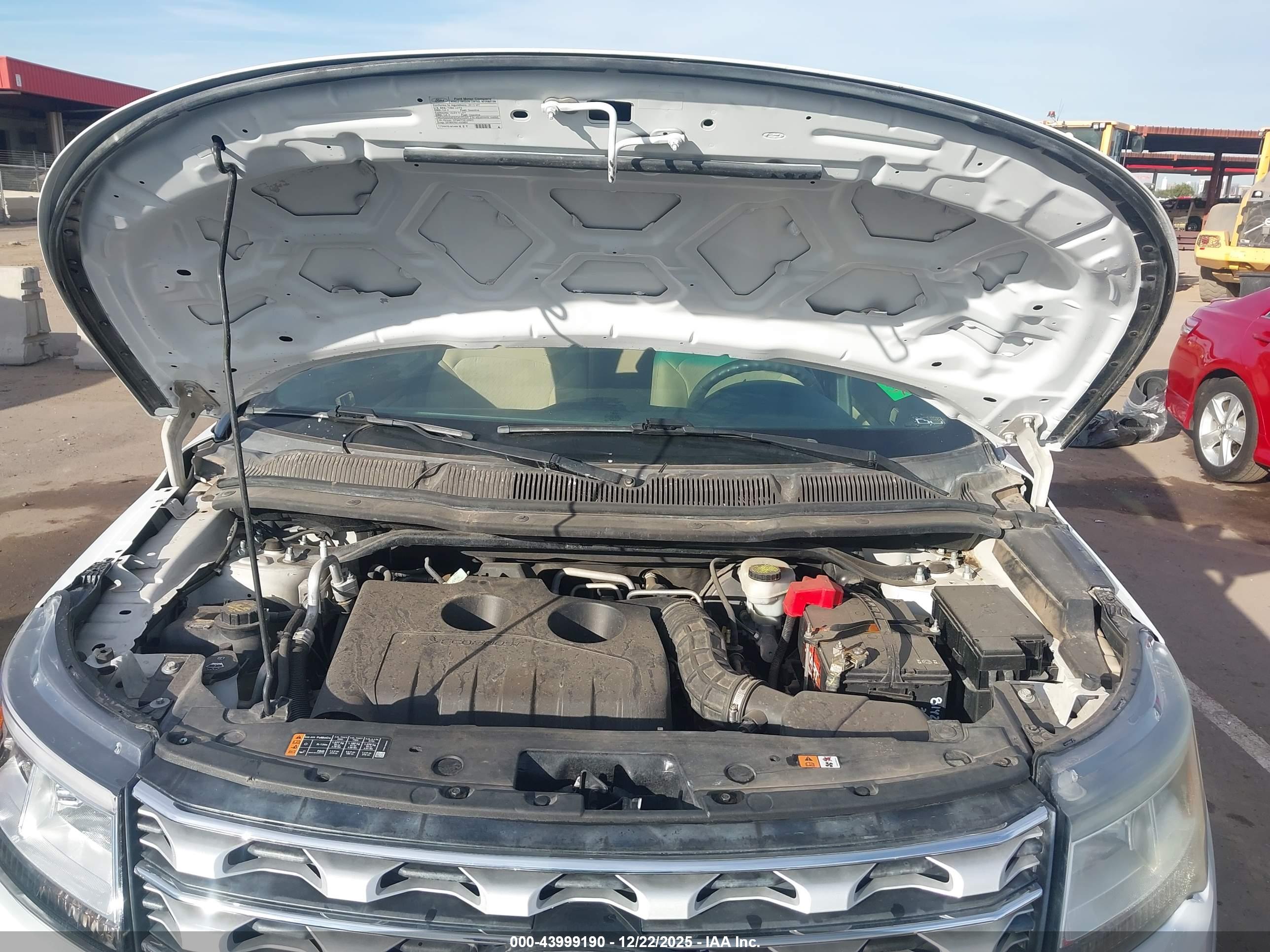 FORD EXPLORER image 10