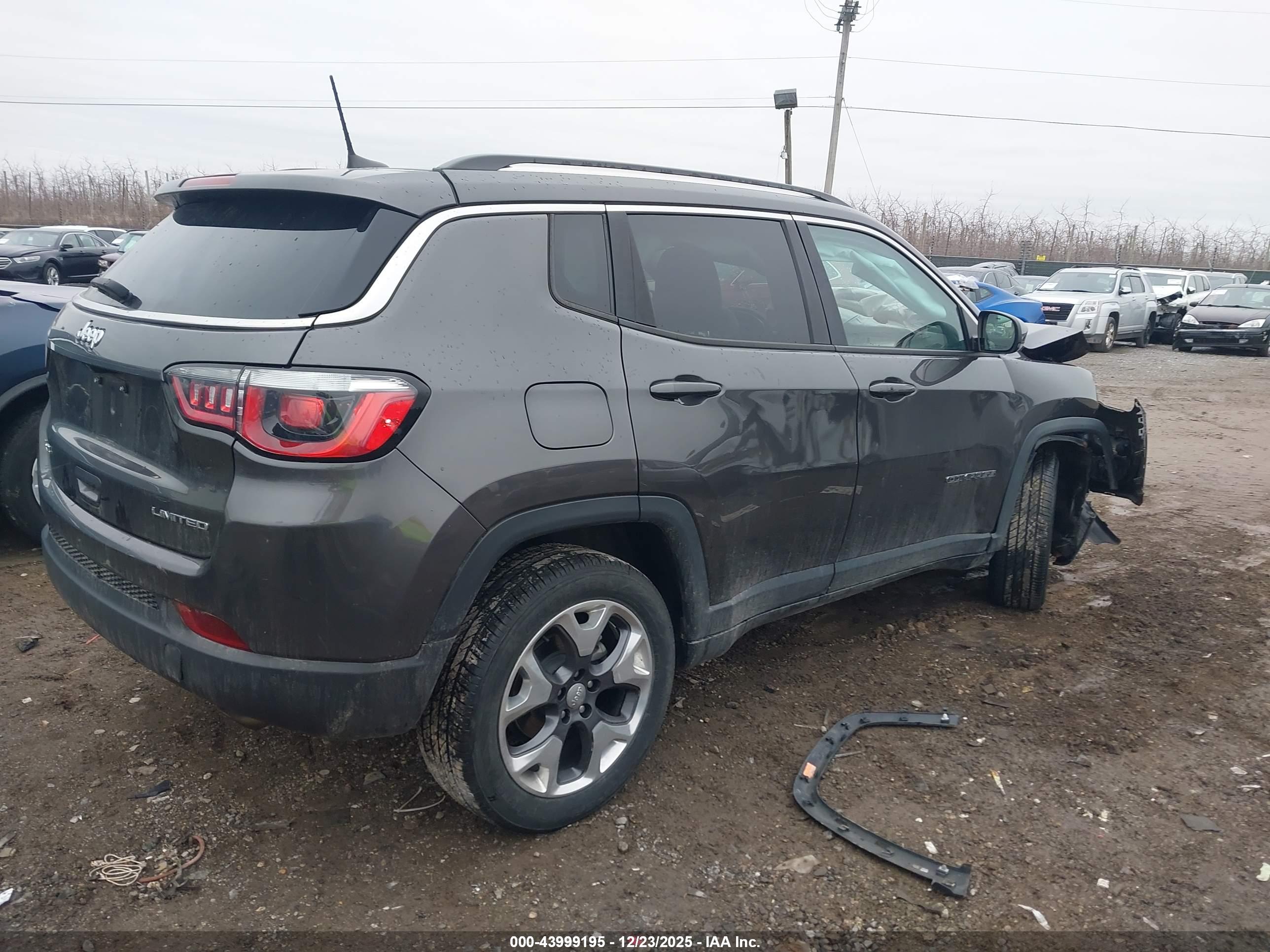 JEEP COMPASS image 4