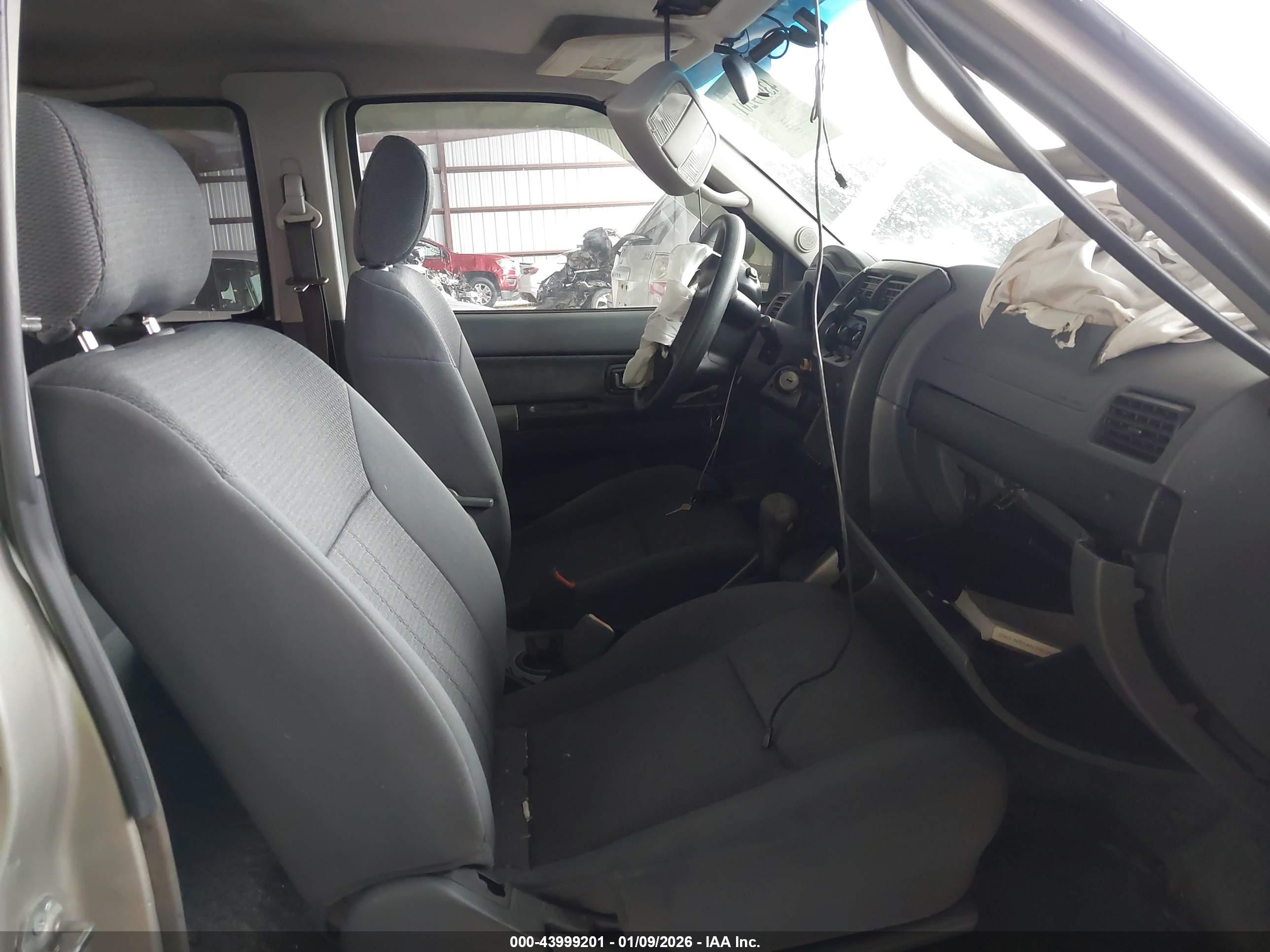 NISSAN FRONTIER image 5