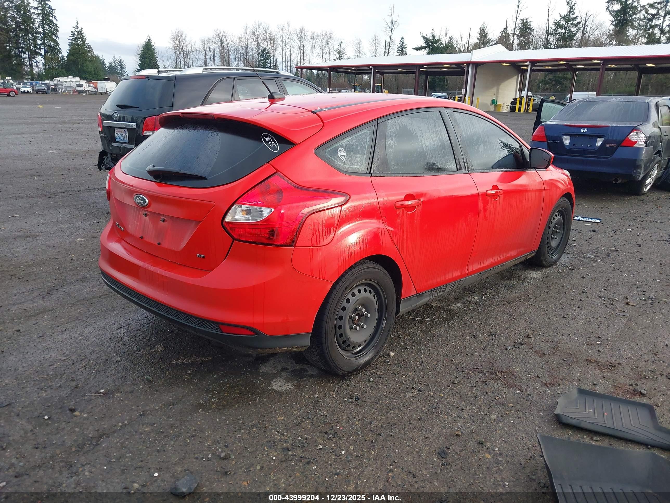 FORD FOCUS image 4