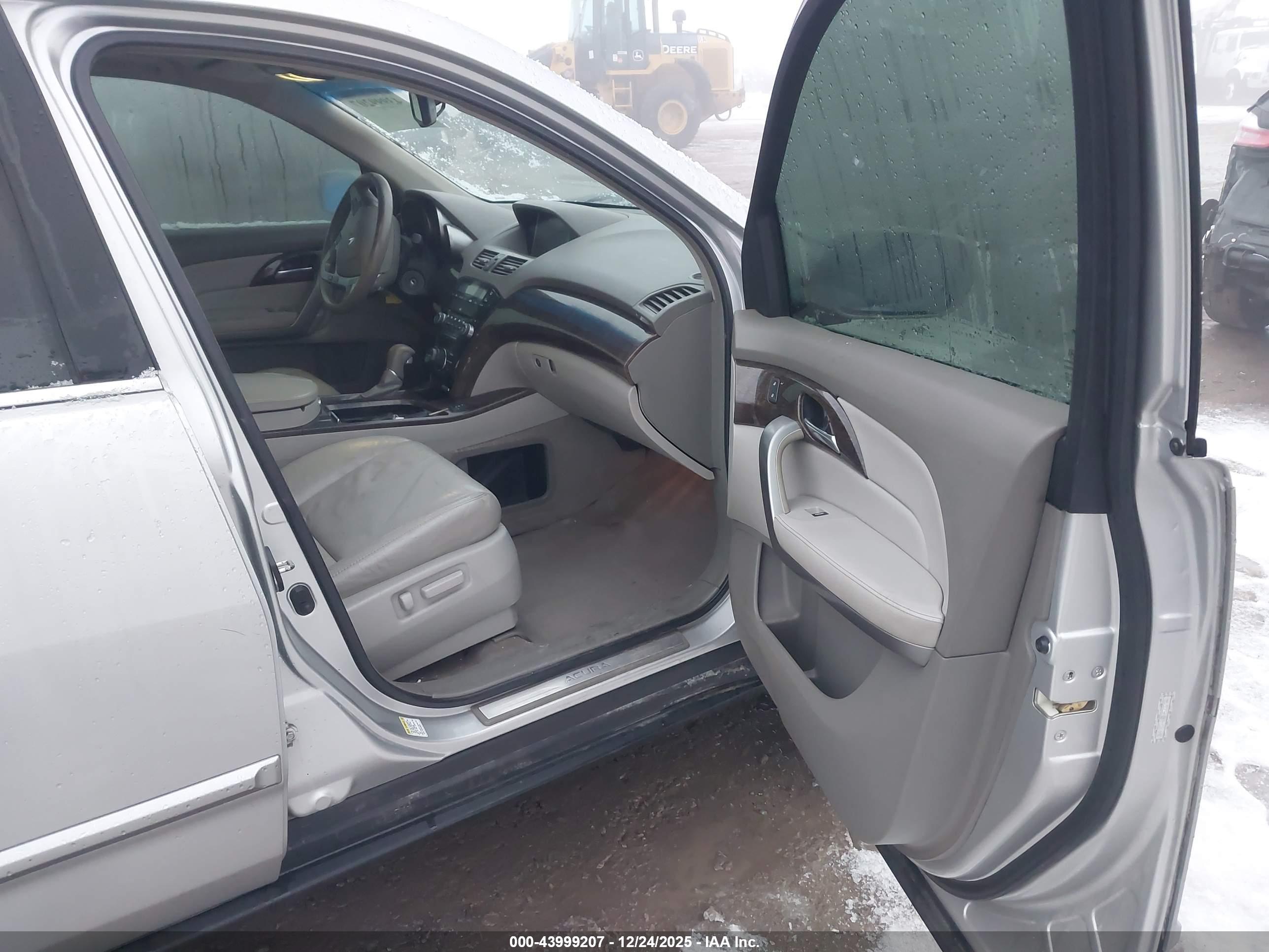 ACURA MDX image 5