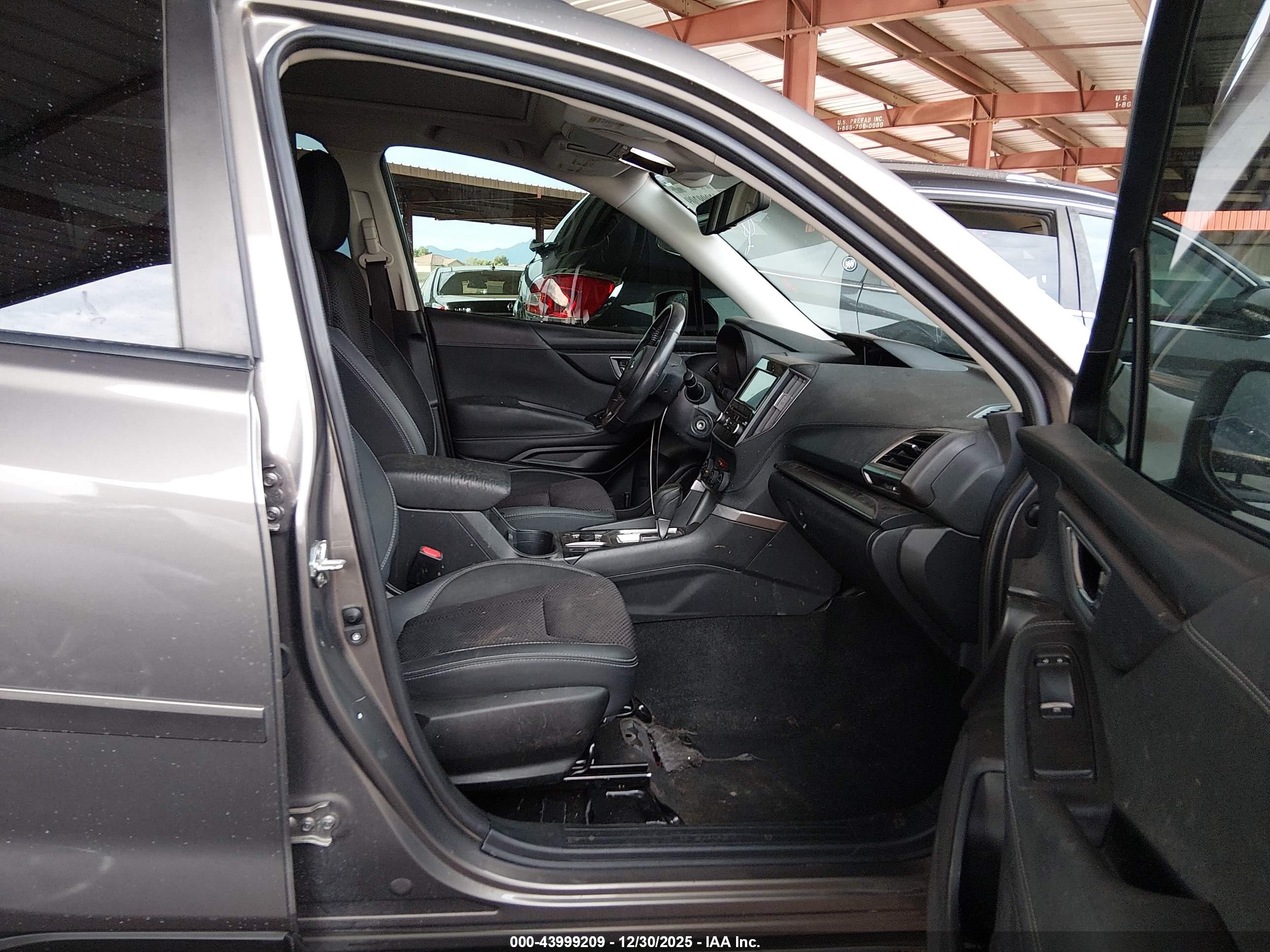 SUBARU FORESTER image 5