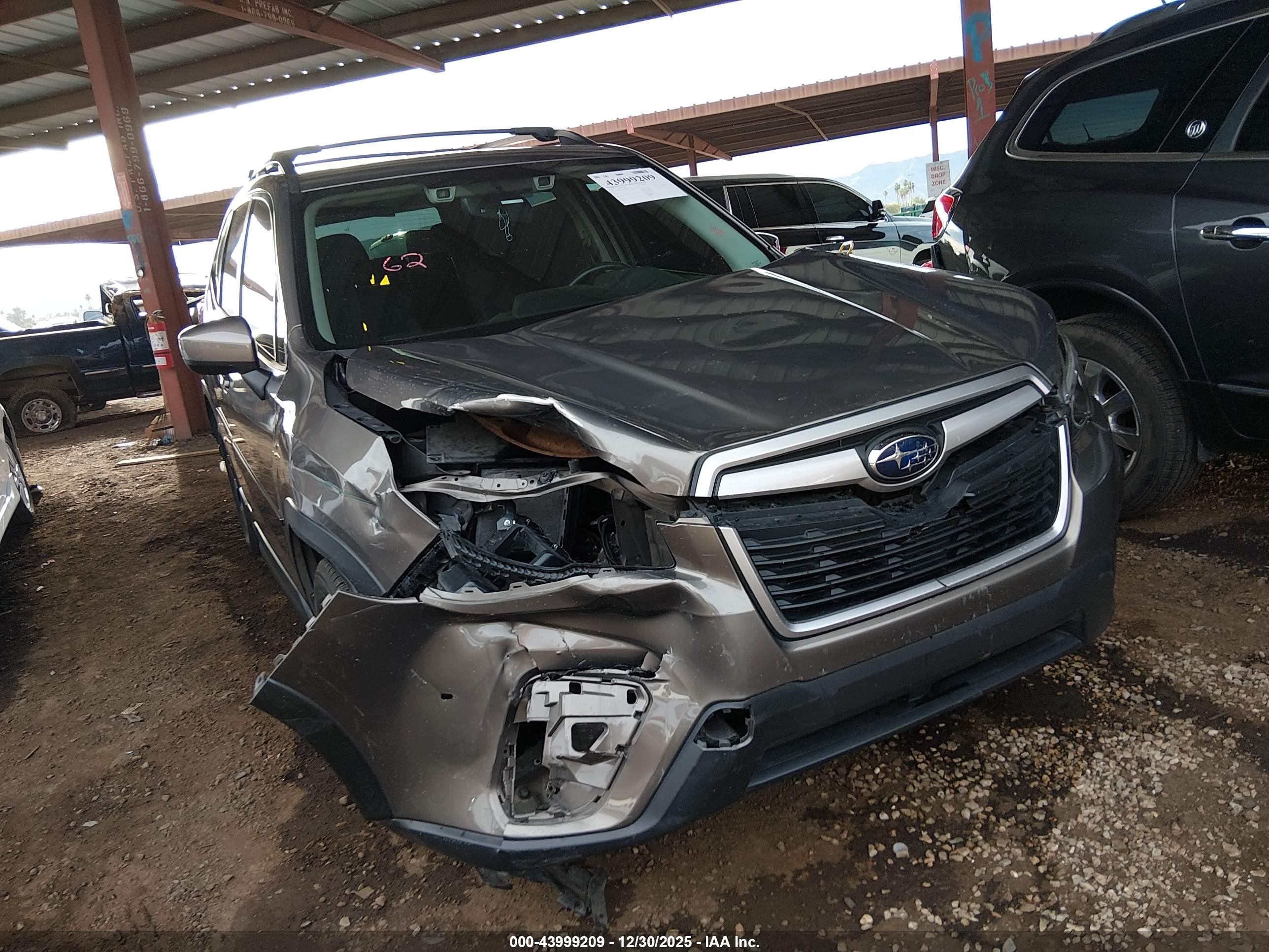 SUBARU FORESTER image 6
