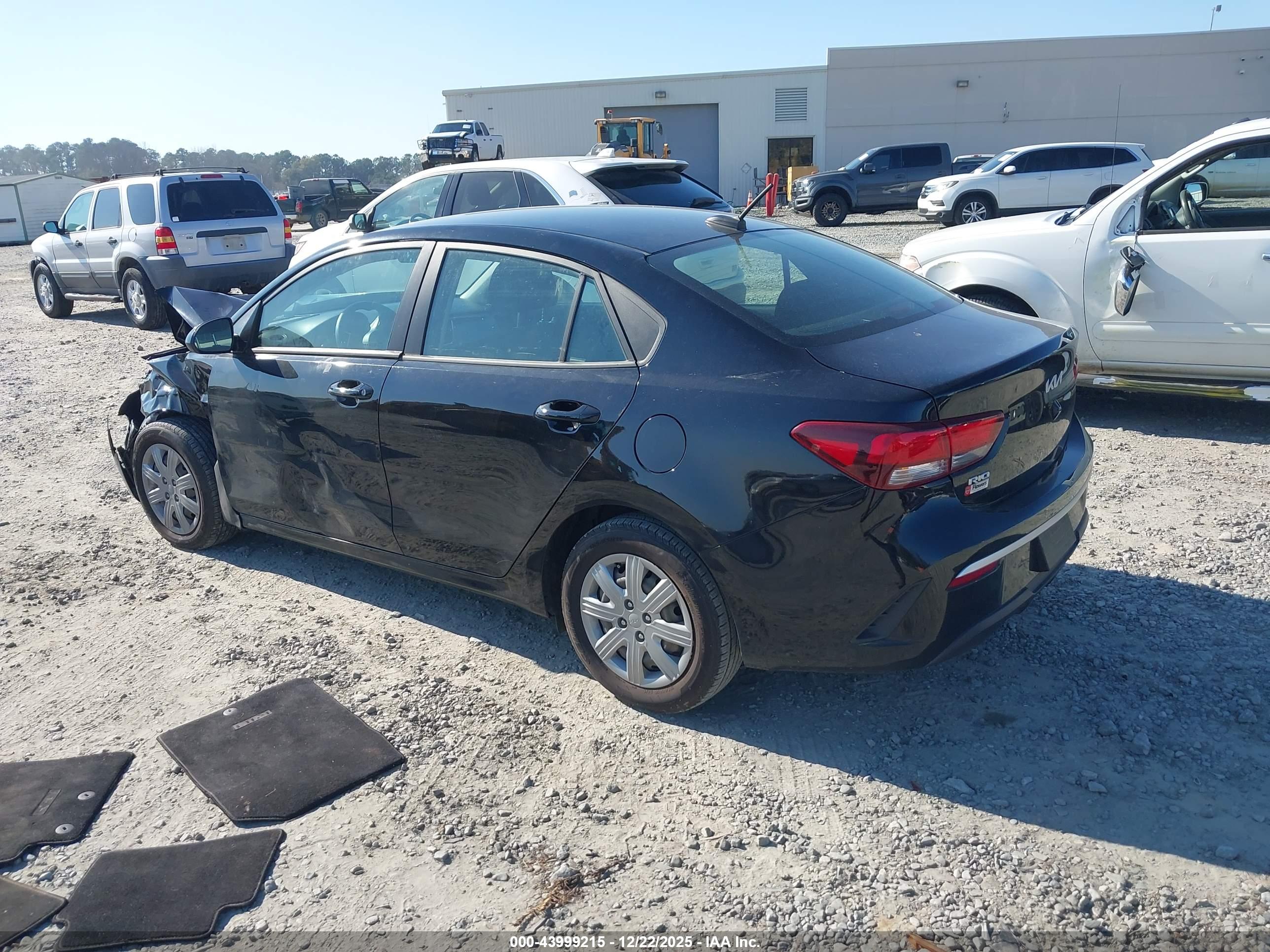 KIA RIO image 3