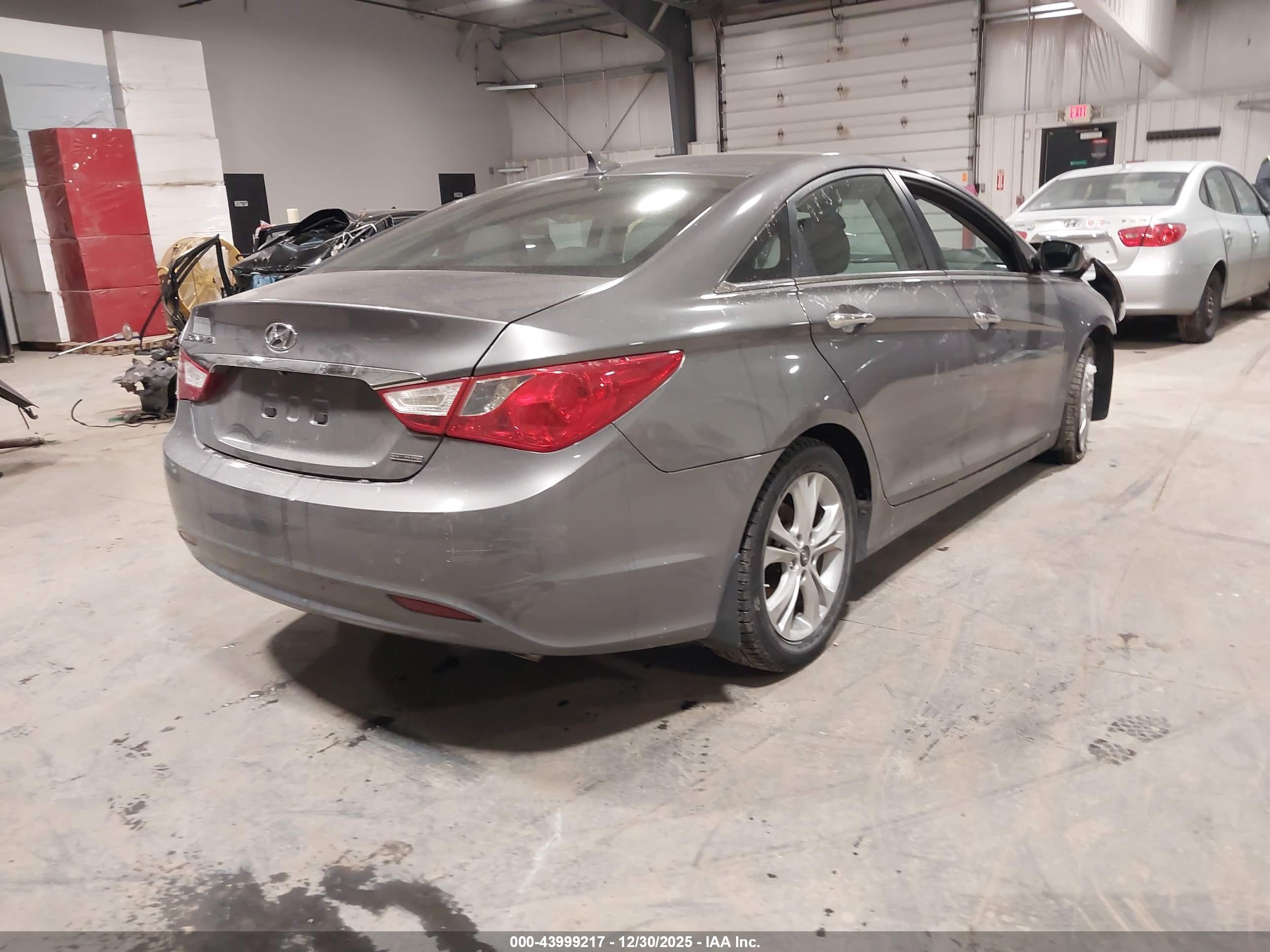 HYUNDAI SONATA image 4