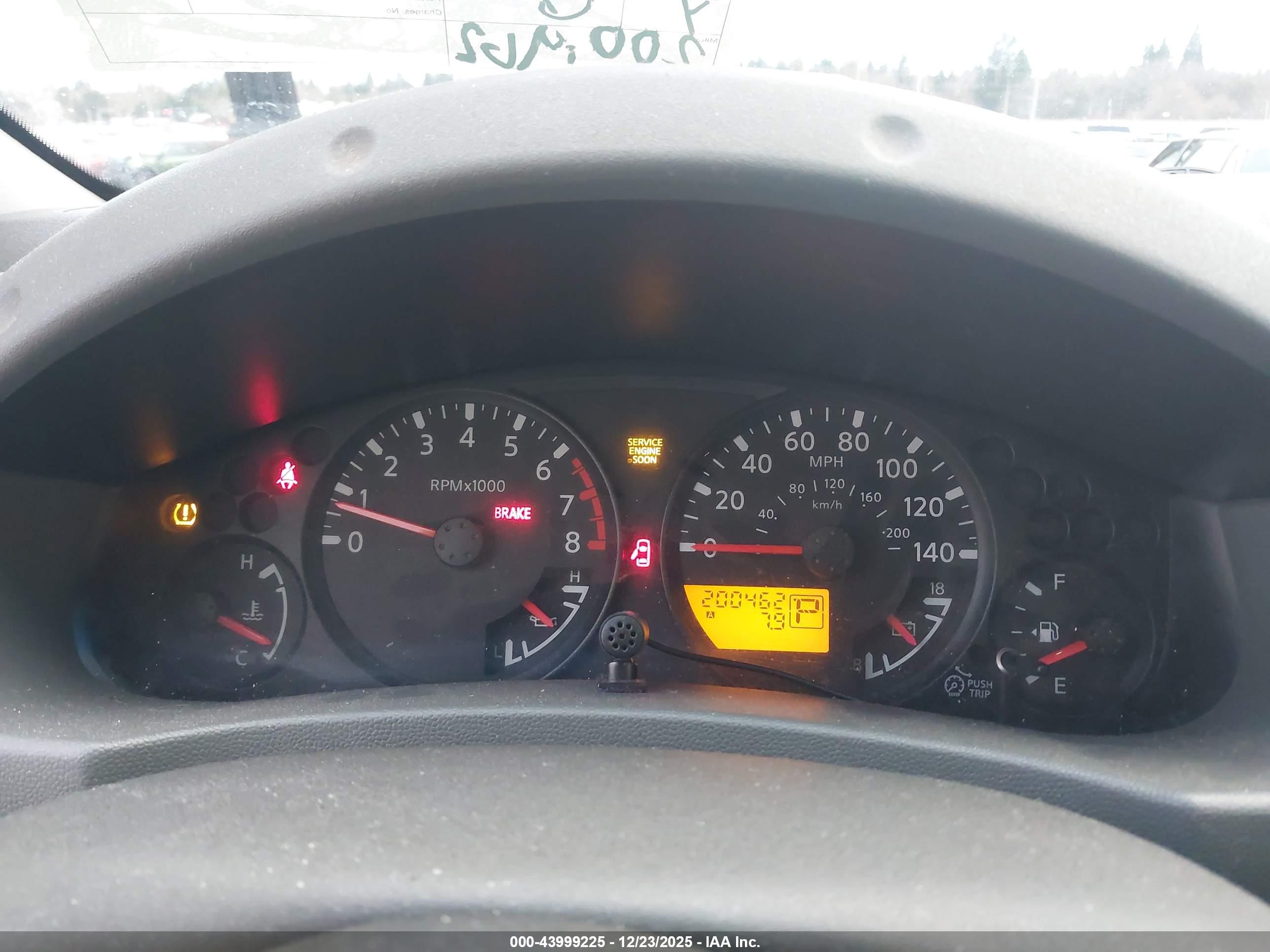 NISSAN XTERRA image 7