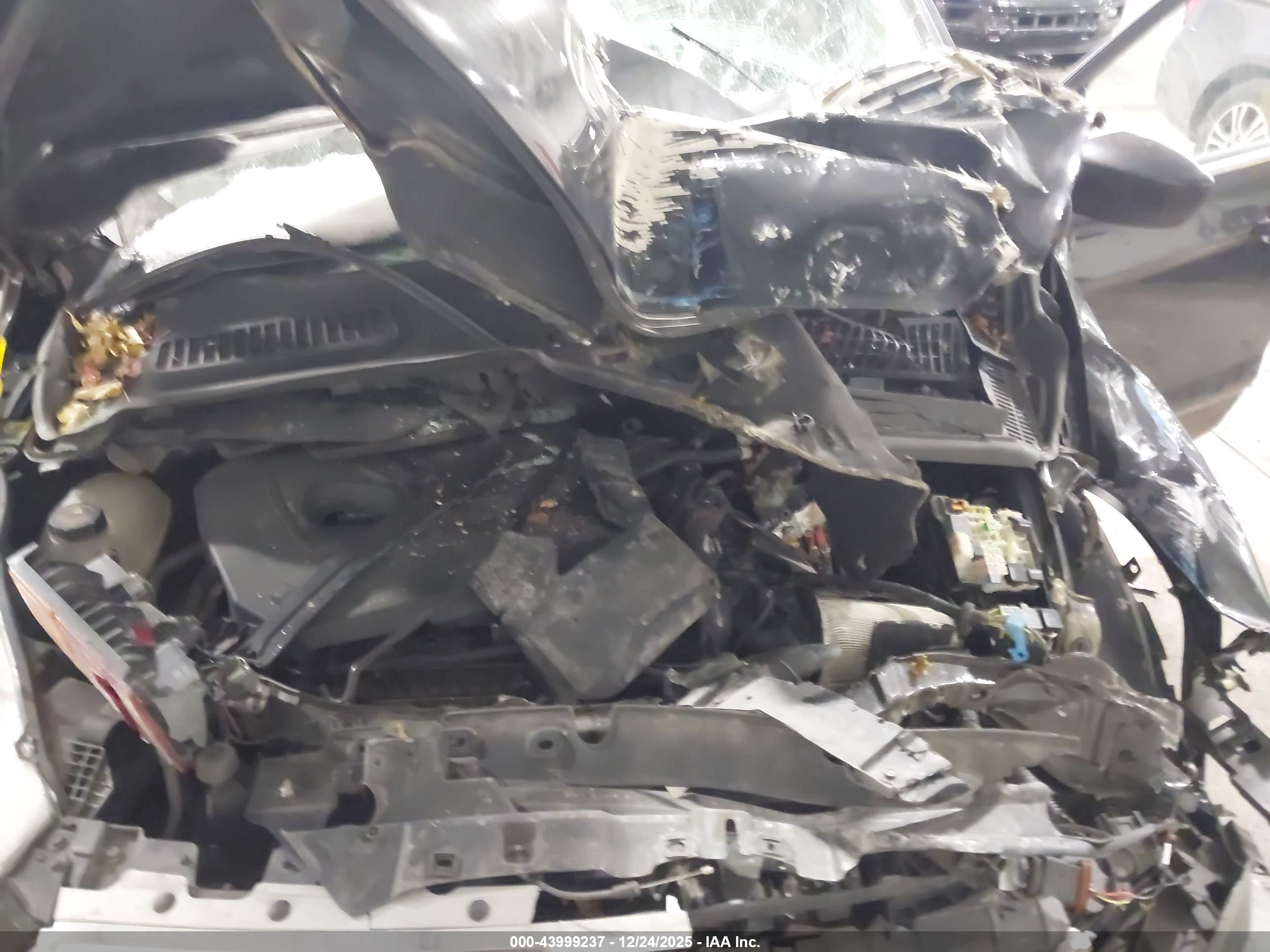 FORD ESCAPE image 10