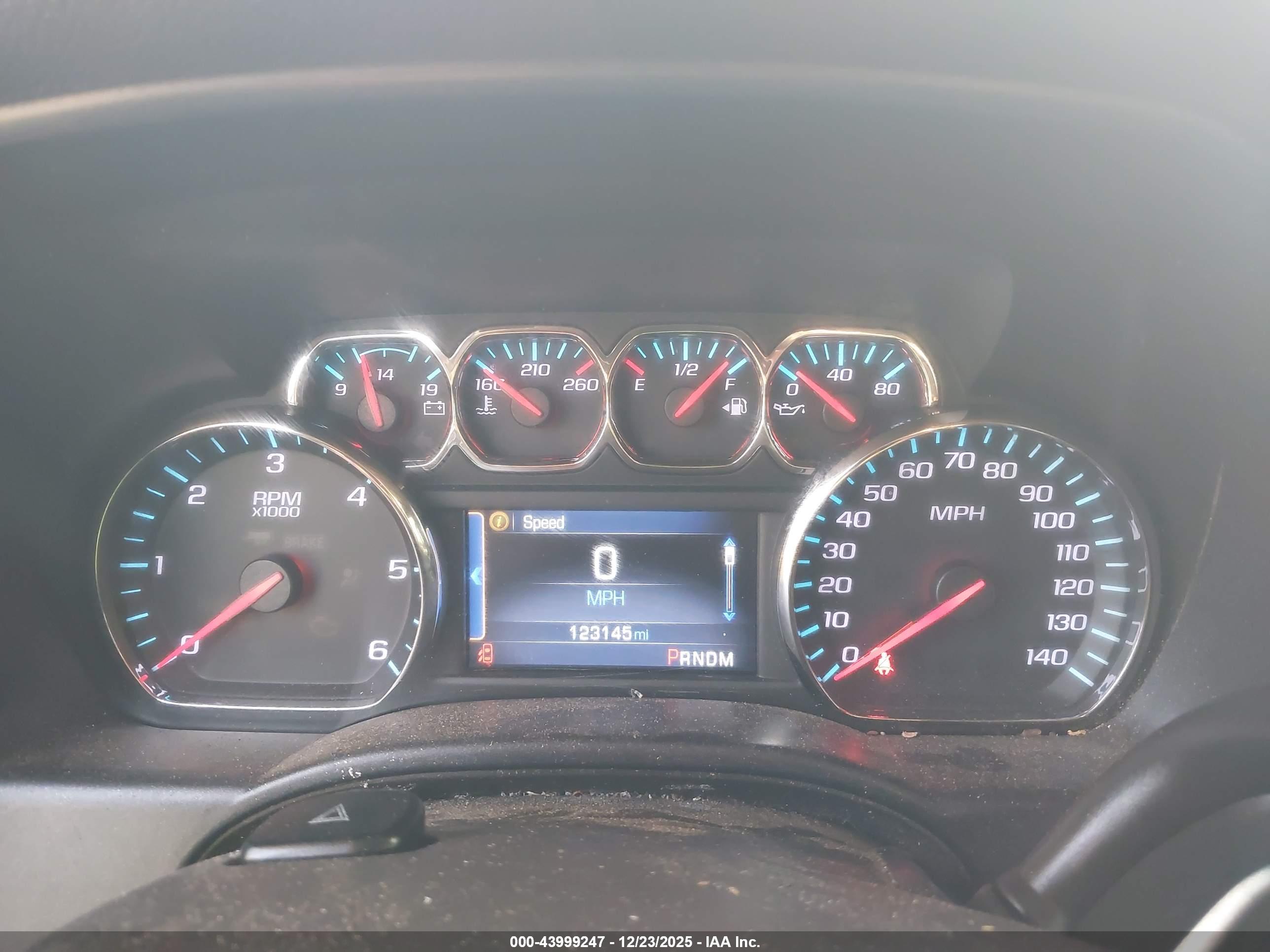 CHEVROLET SILVERADO image 7