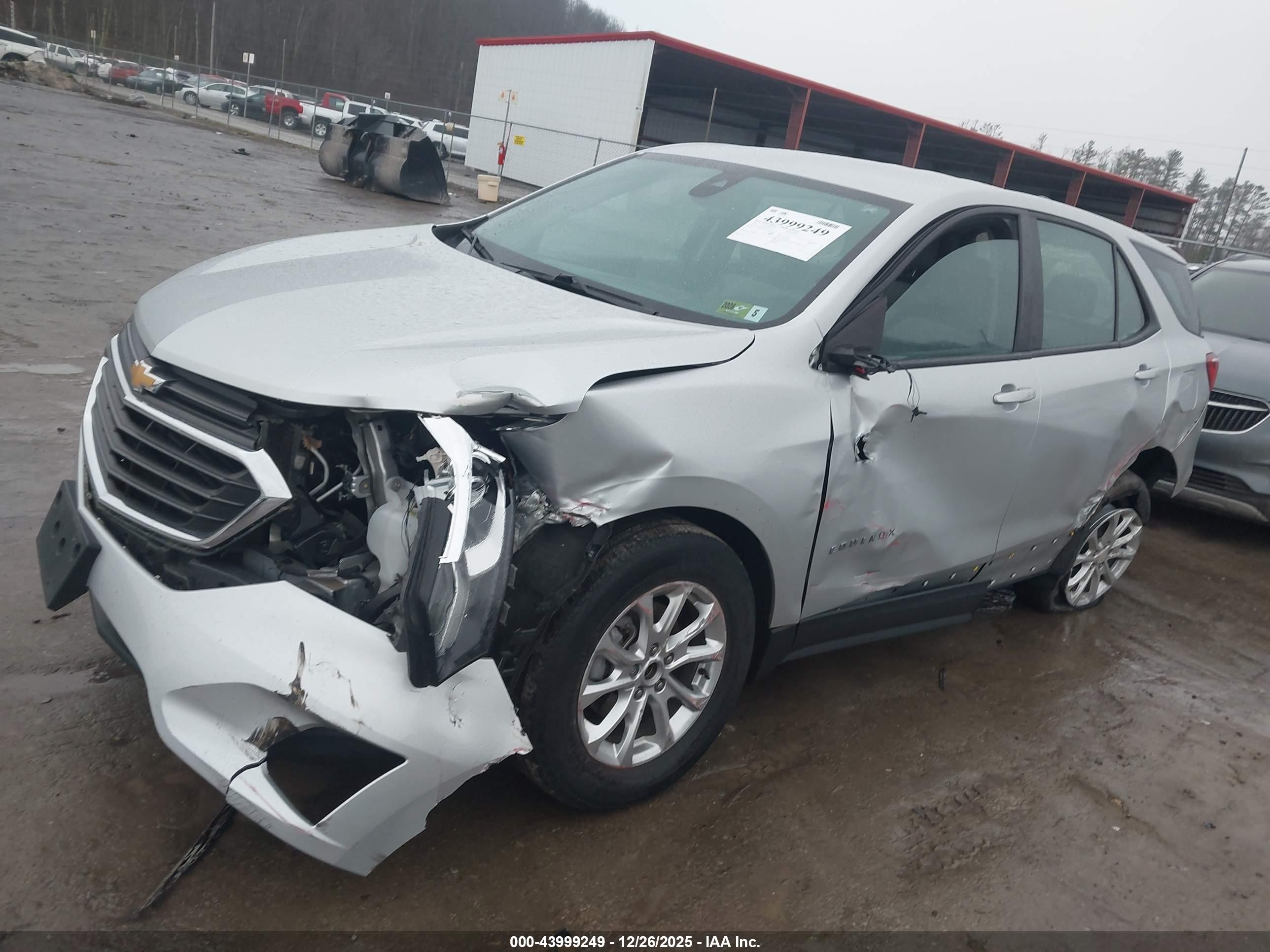 CHEVROLET EQUINOX image 2
