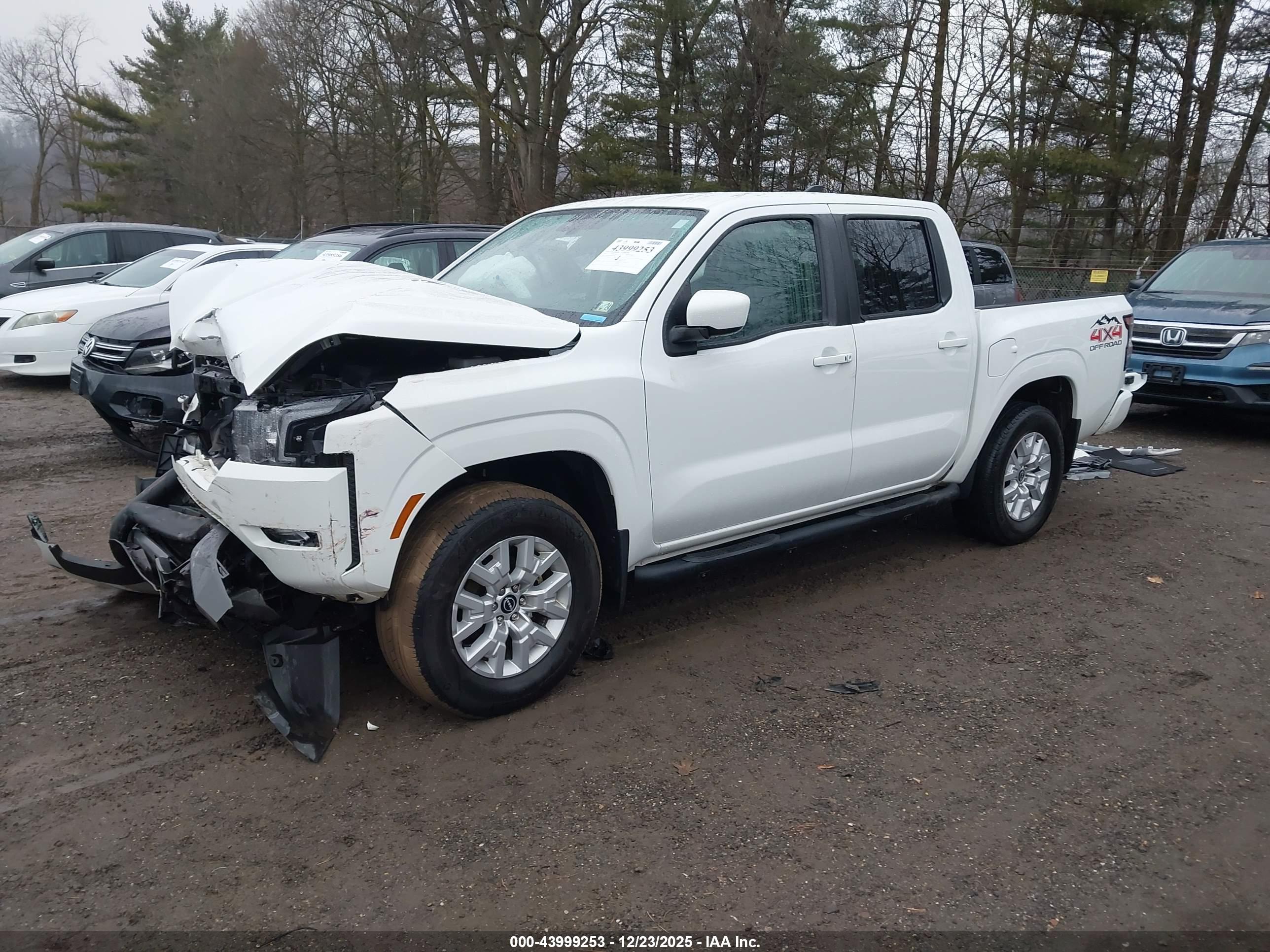 NISSAN FRONTIER image 2