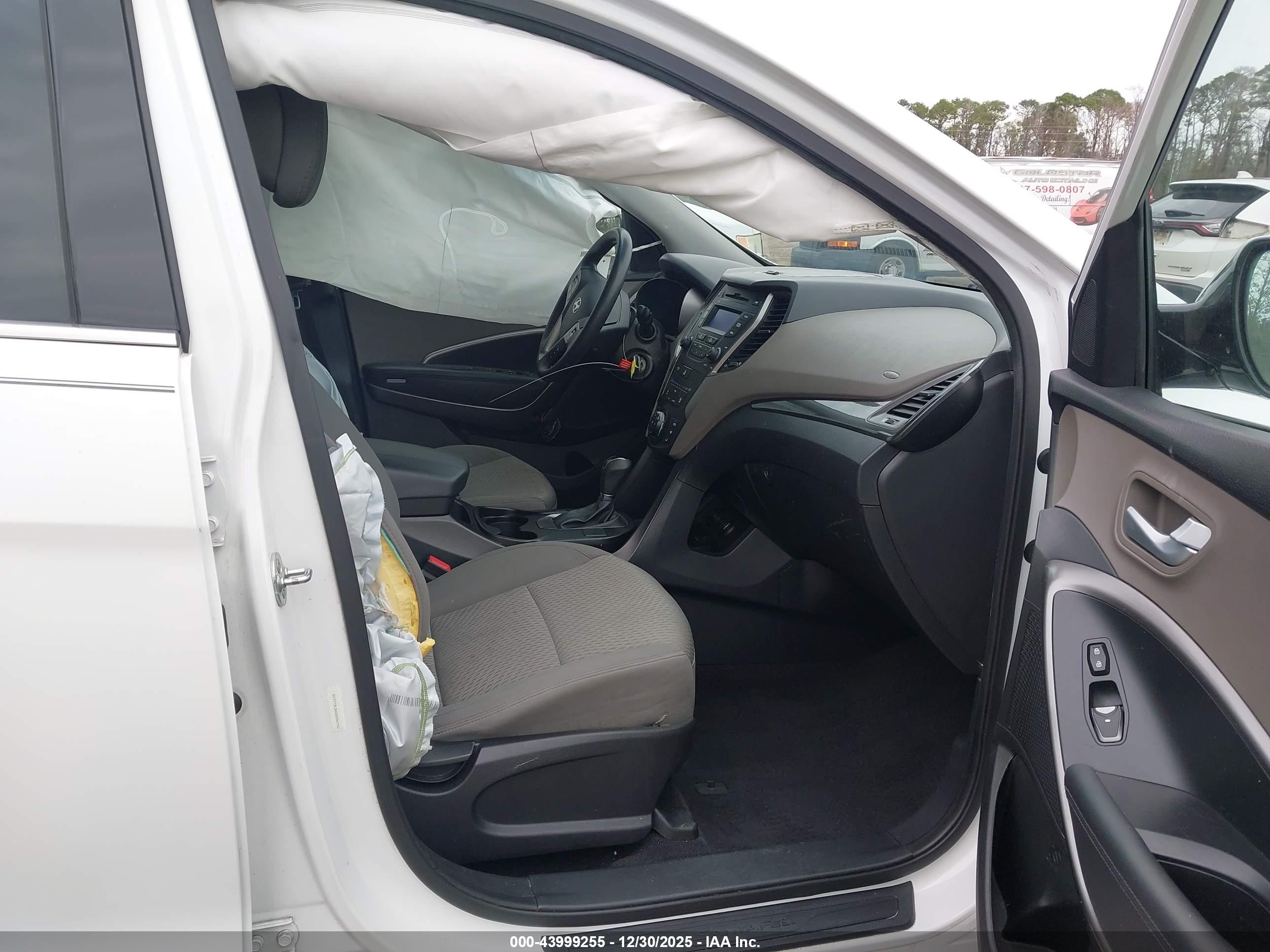 HYUNDAI SANTA image 5