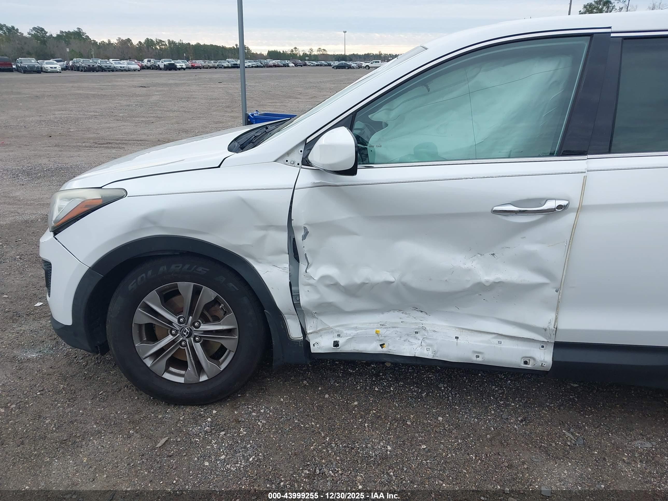 HYUNDAI SANTA image 6
