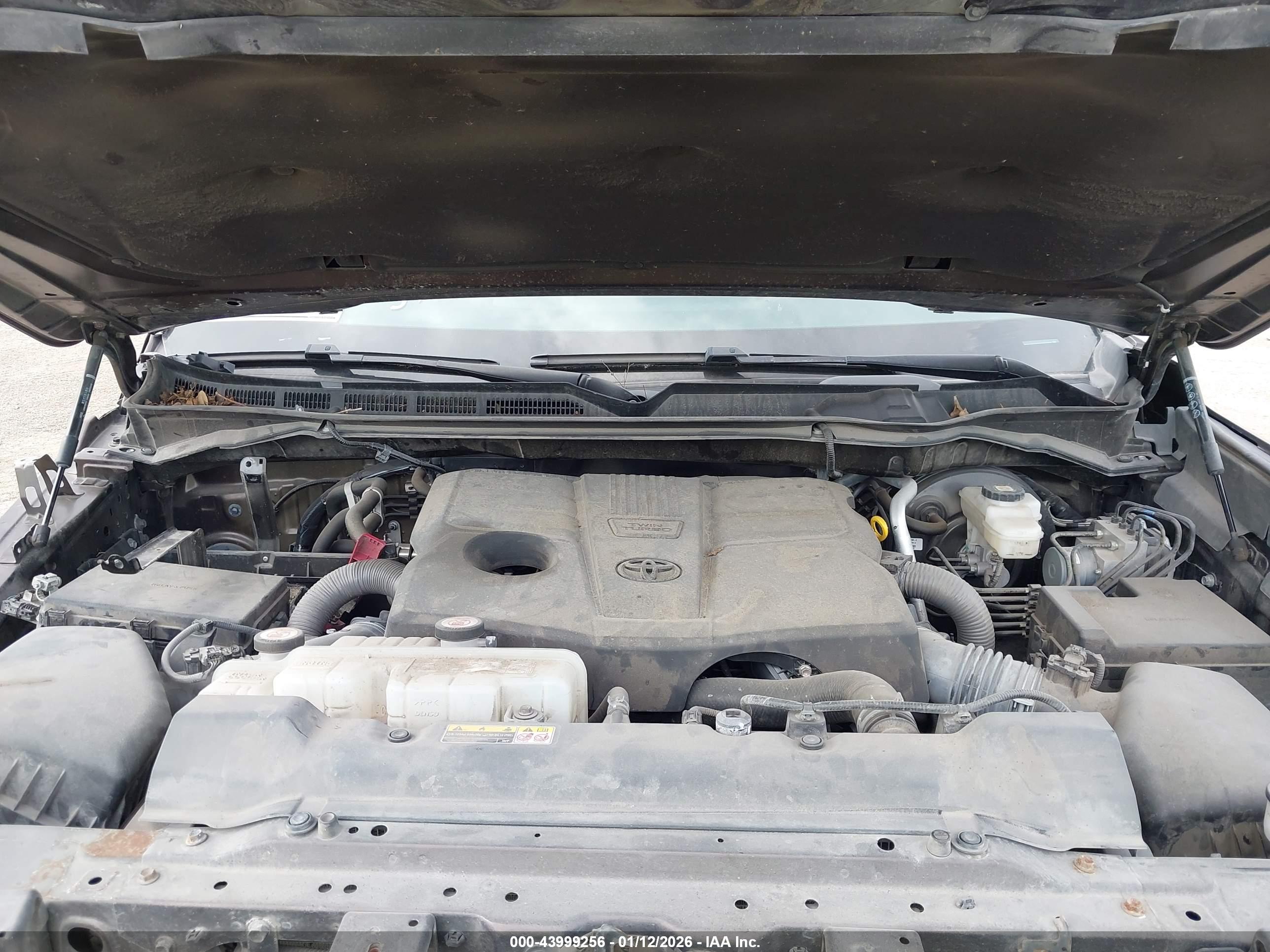 TOYOTA TUNDRA image 10
