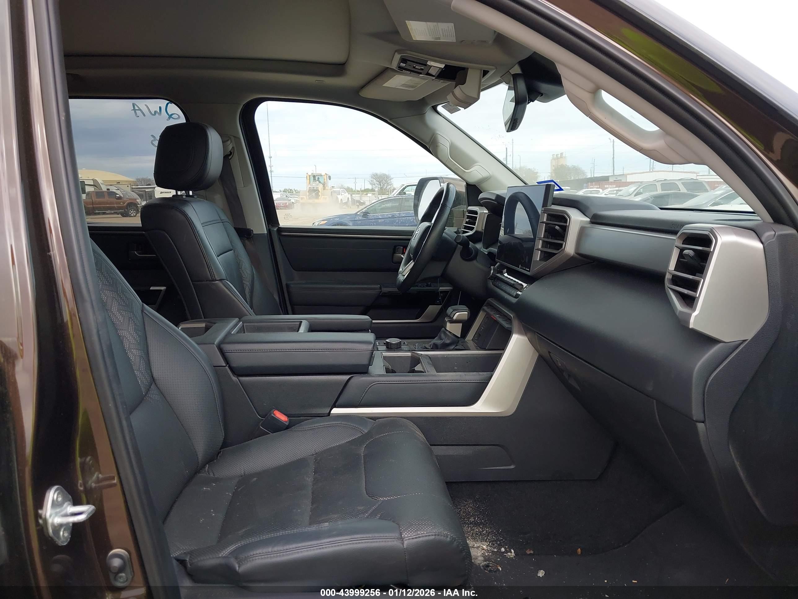 TOYOTA TUNDRA image 5