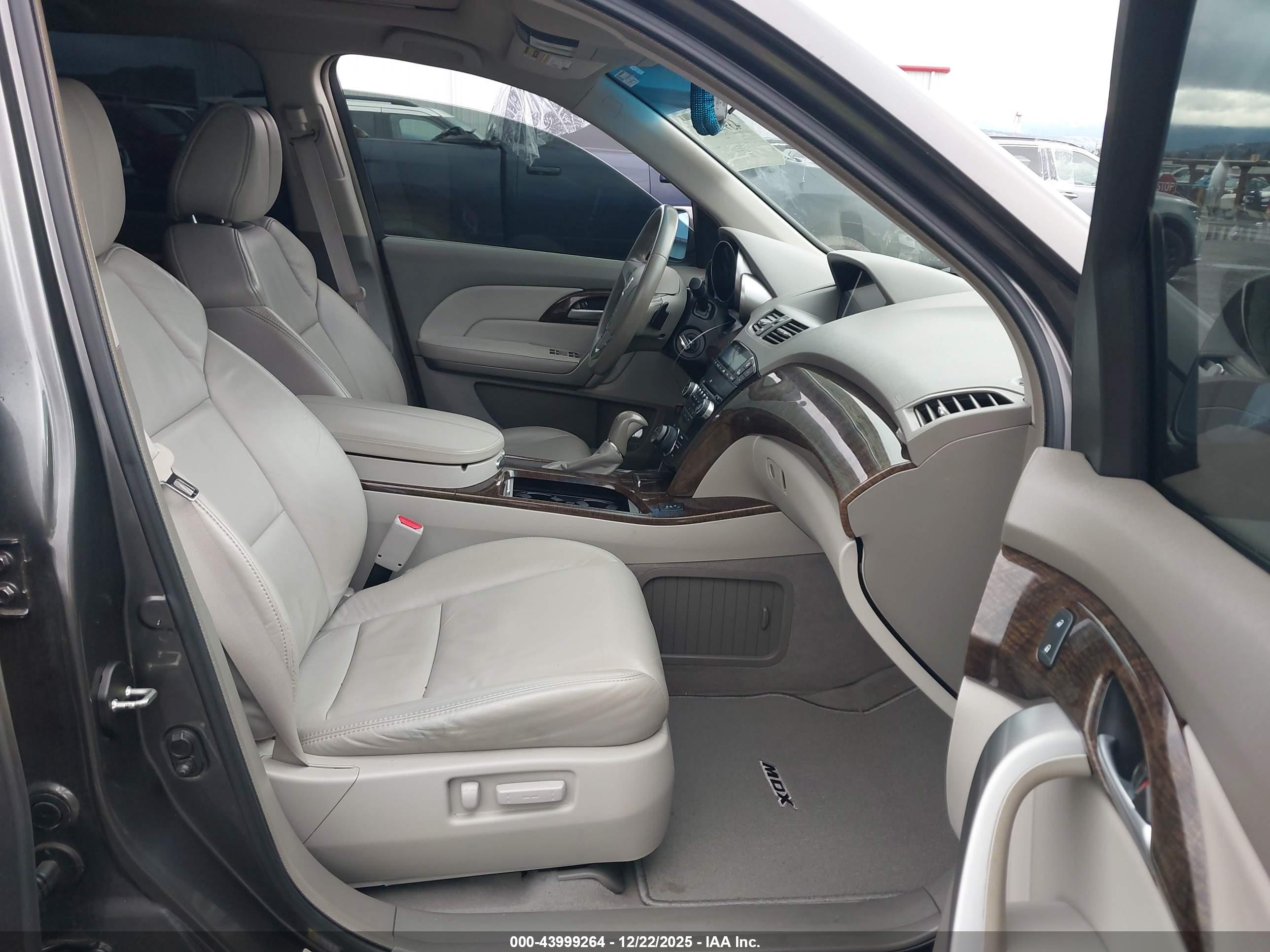 ACURA MDX image 5