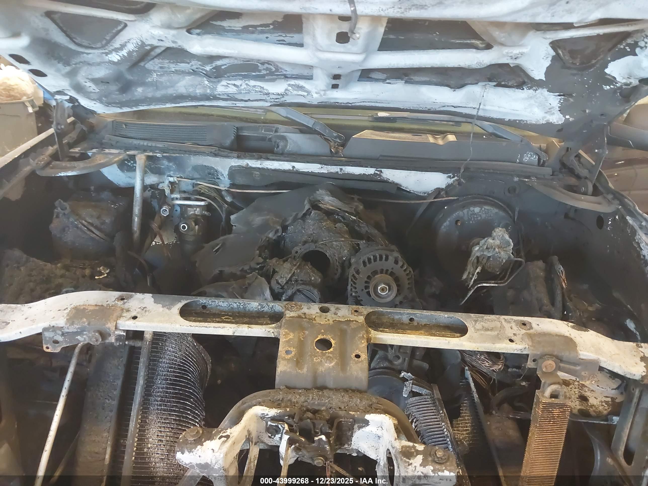 CHEVROLET SILVERADO image 10