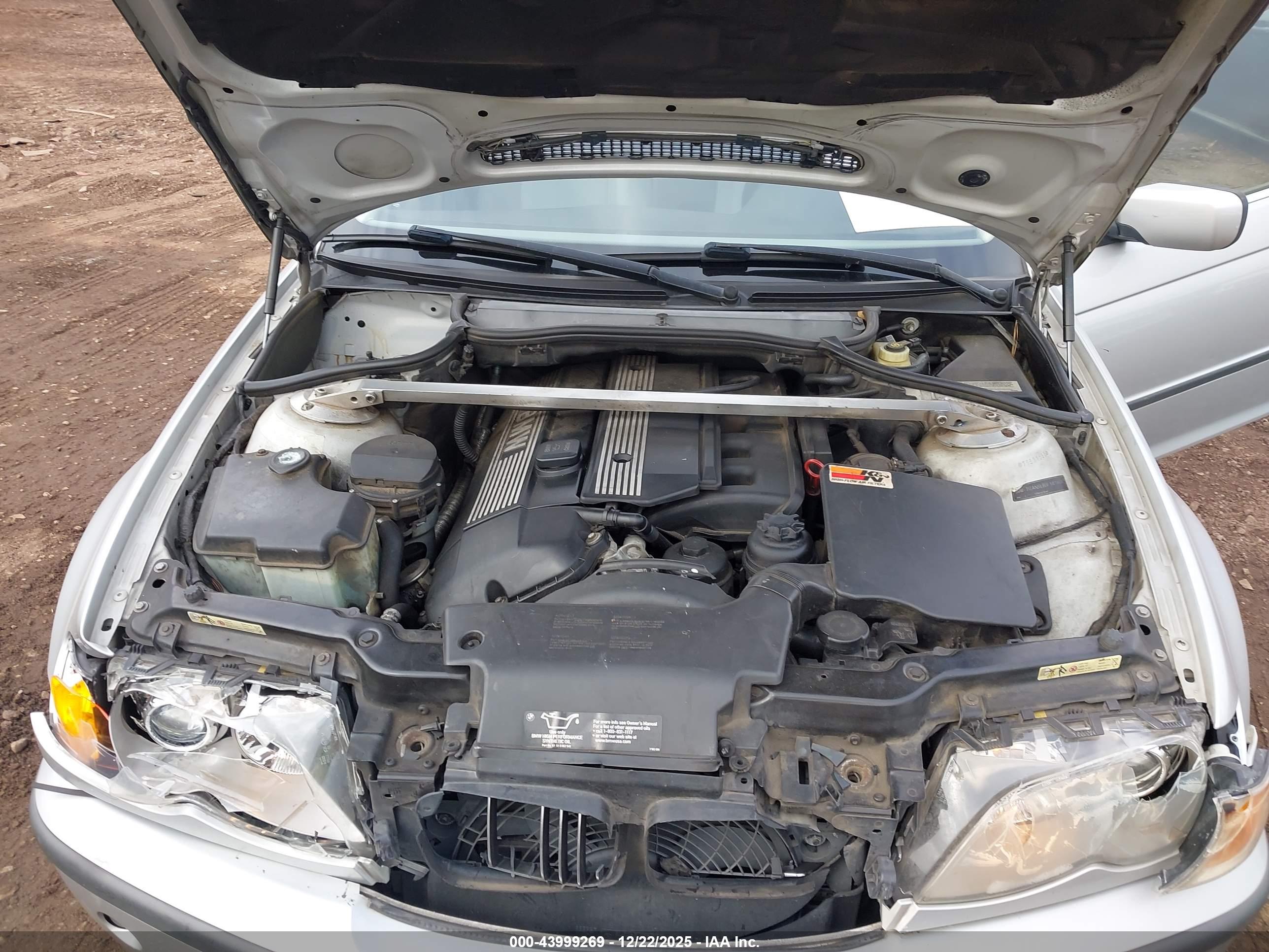 BMW 330I image 10