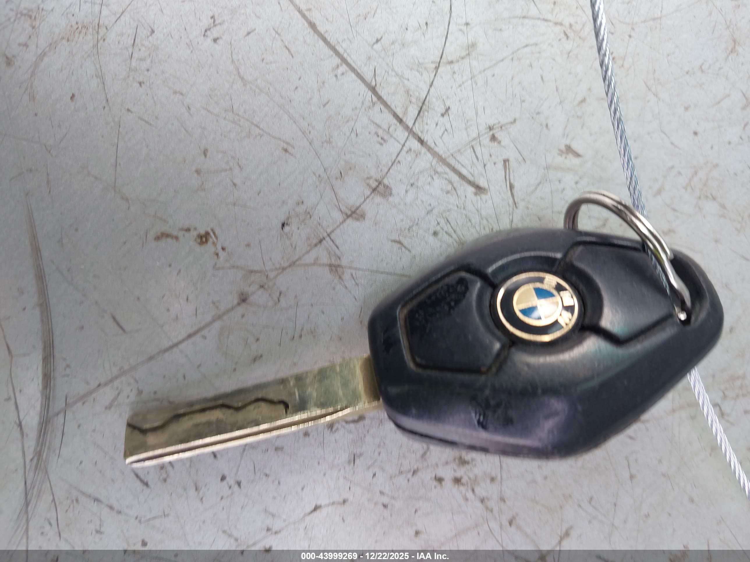 BMW 330I image 11