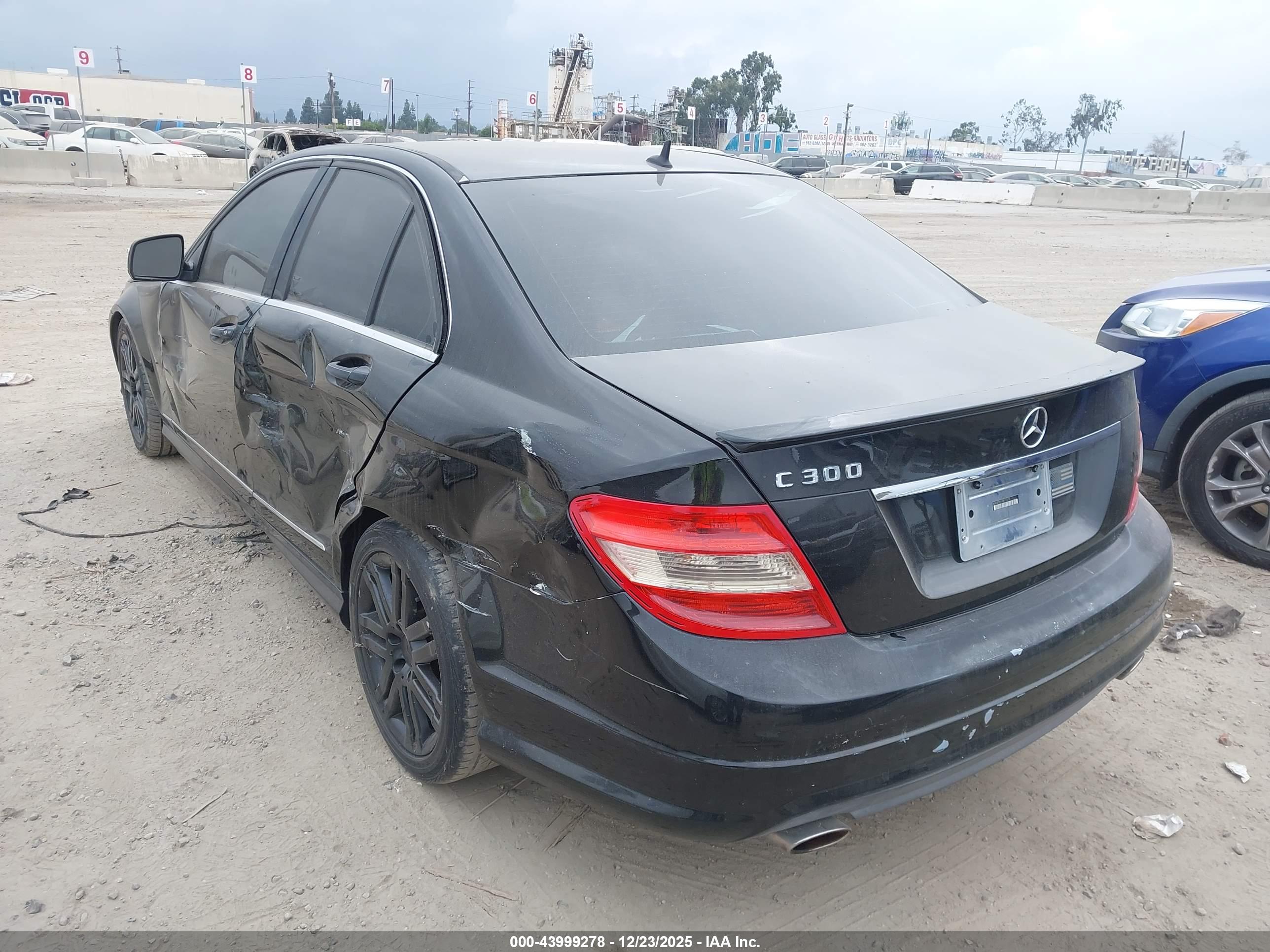 MERCEDES-BENZ C image 3