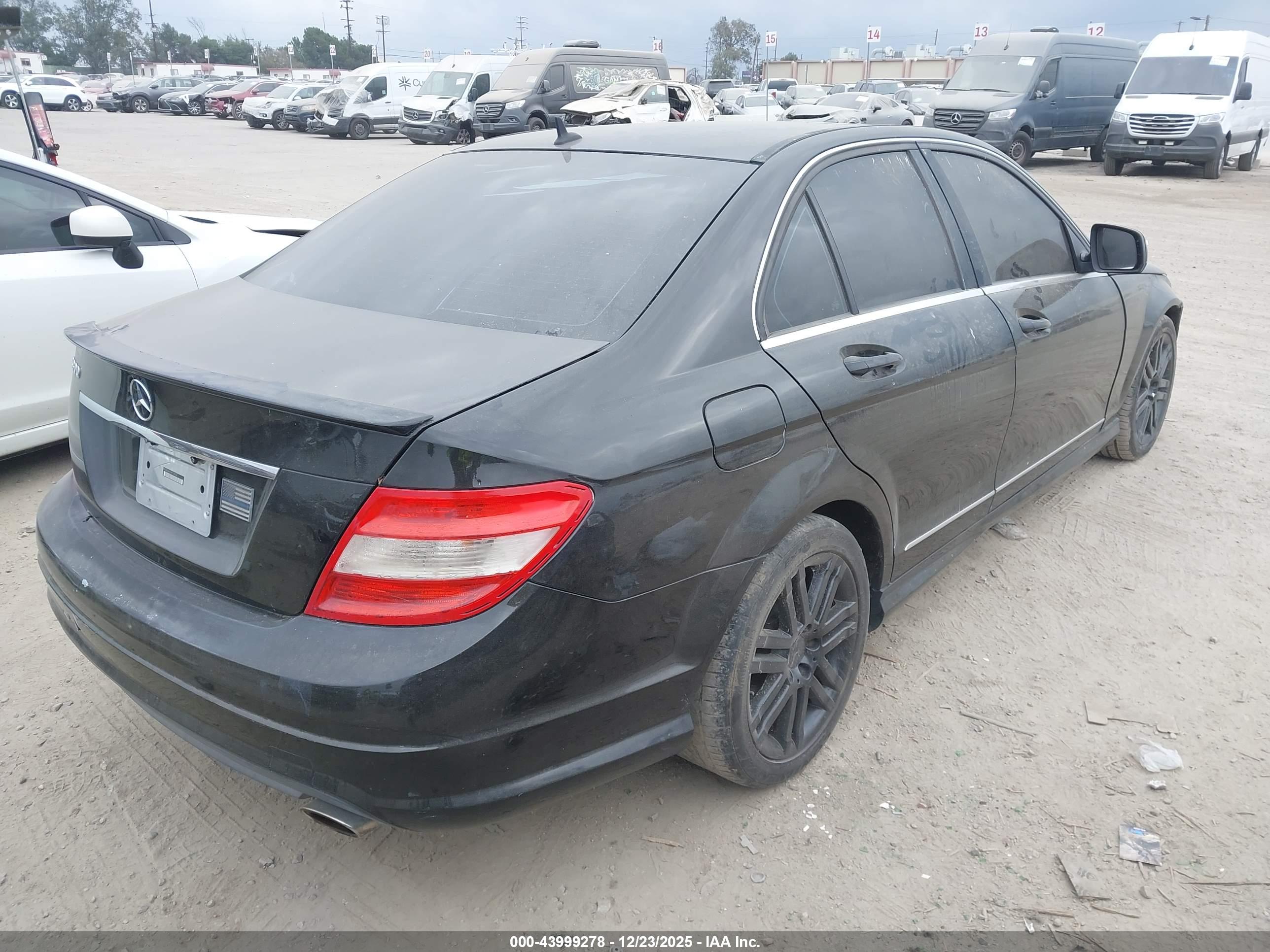 MERCEDES-BENZ C image 4