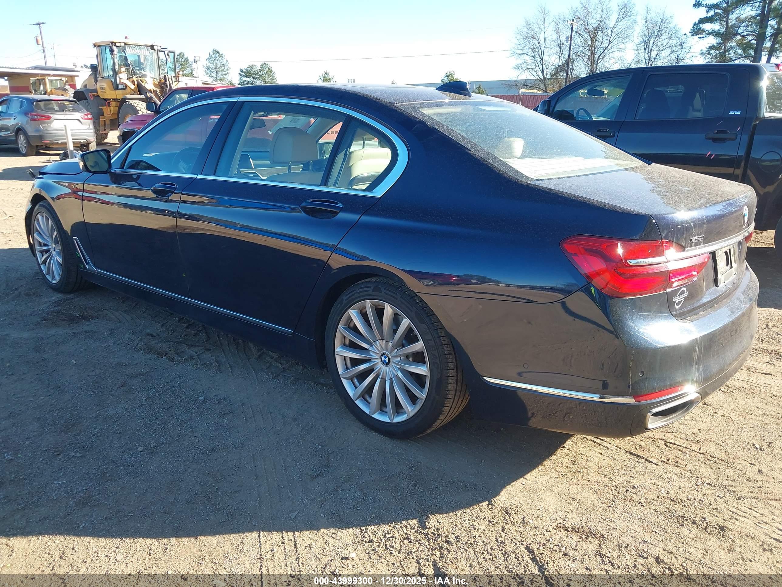 BMW 740I image 3