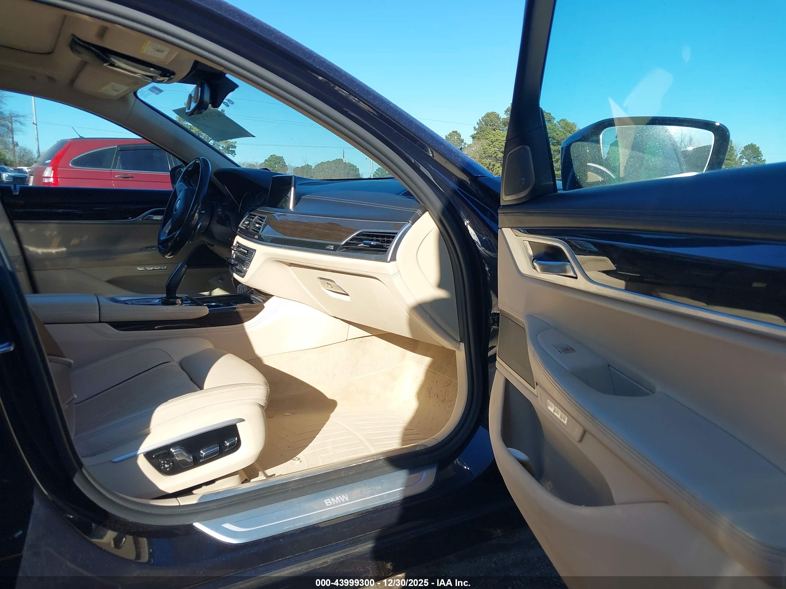 BMW 740I image 5