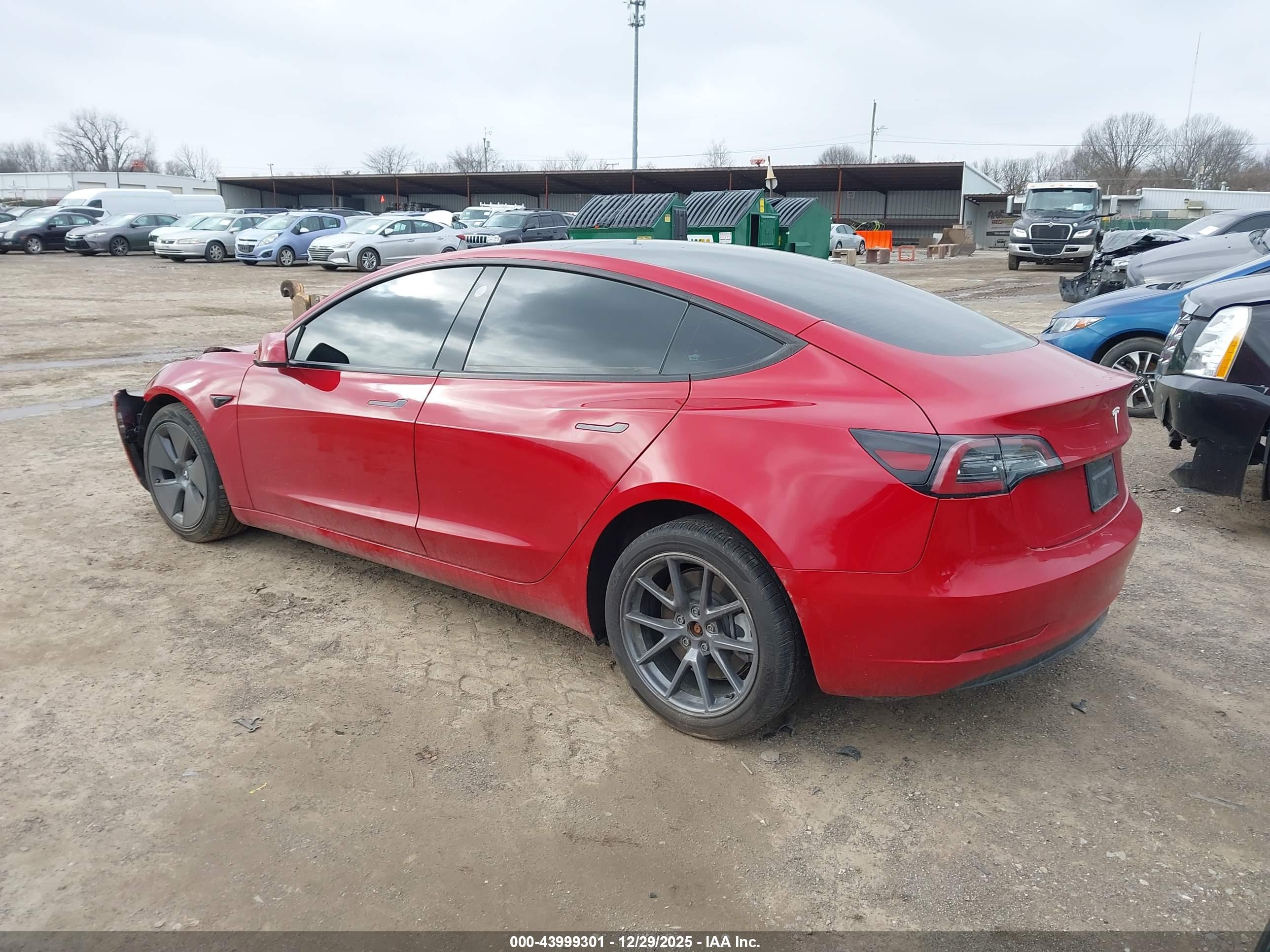 TESLA MODEL image 3