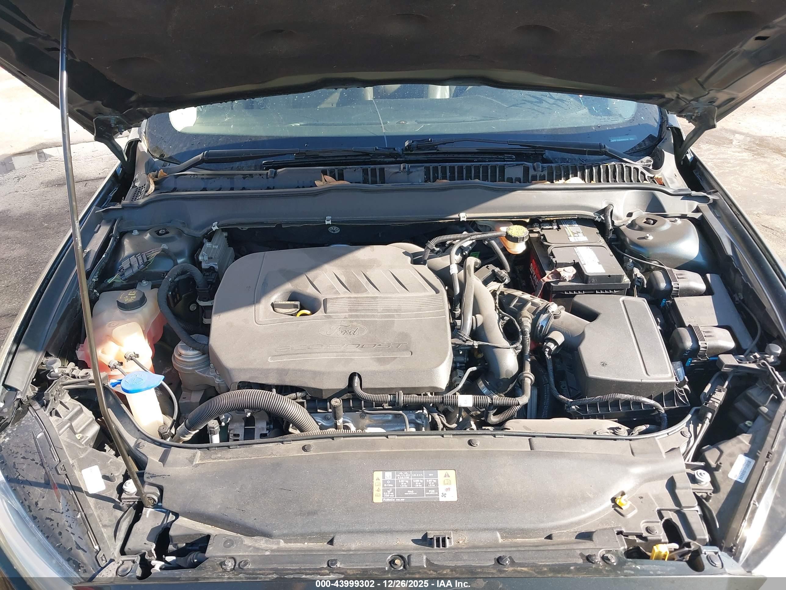 FORD FUSION image 10