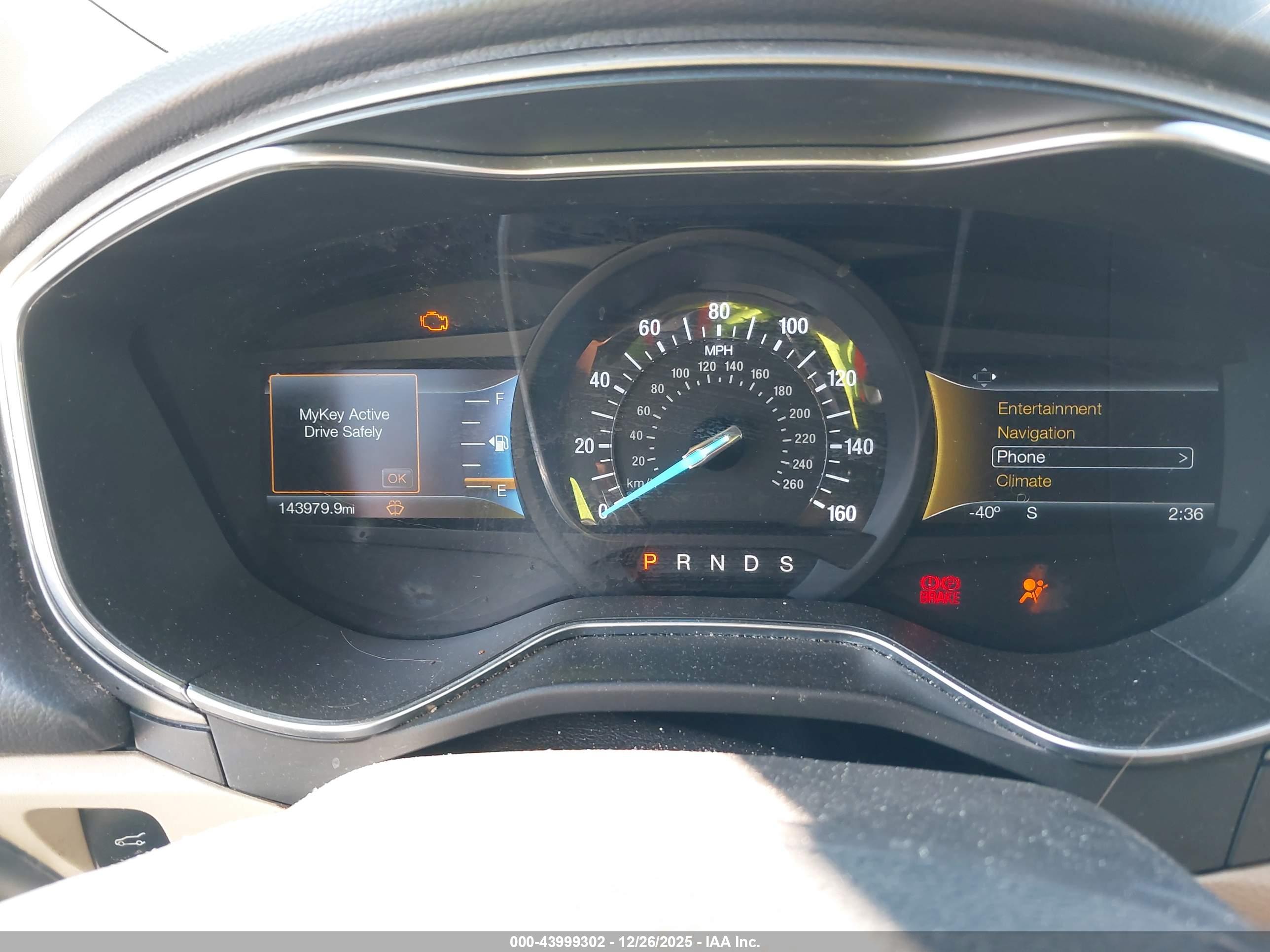 FORD FUSION image 7