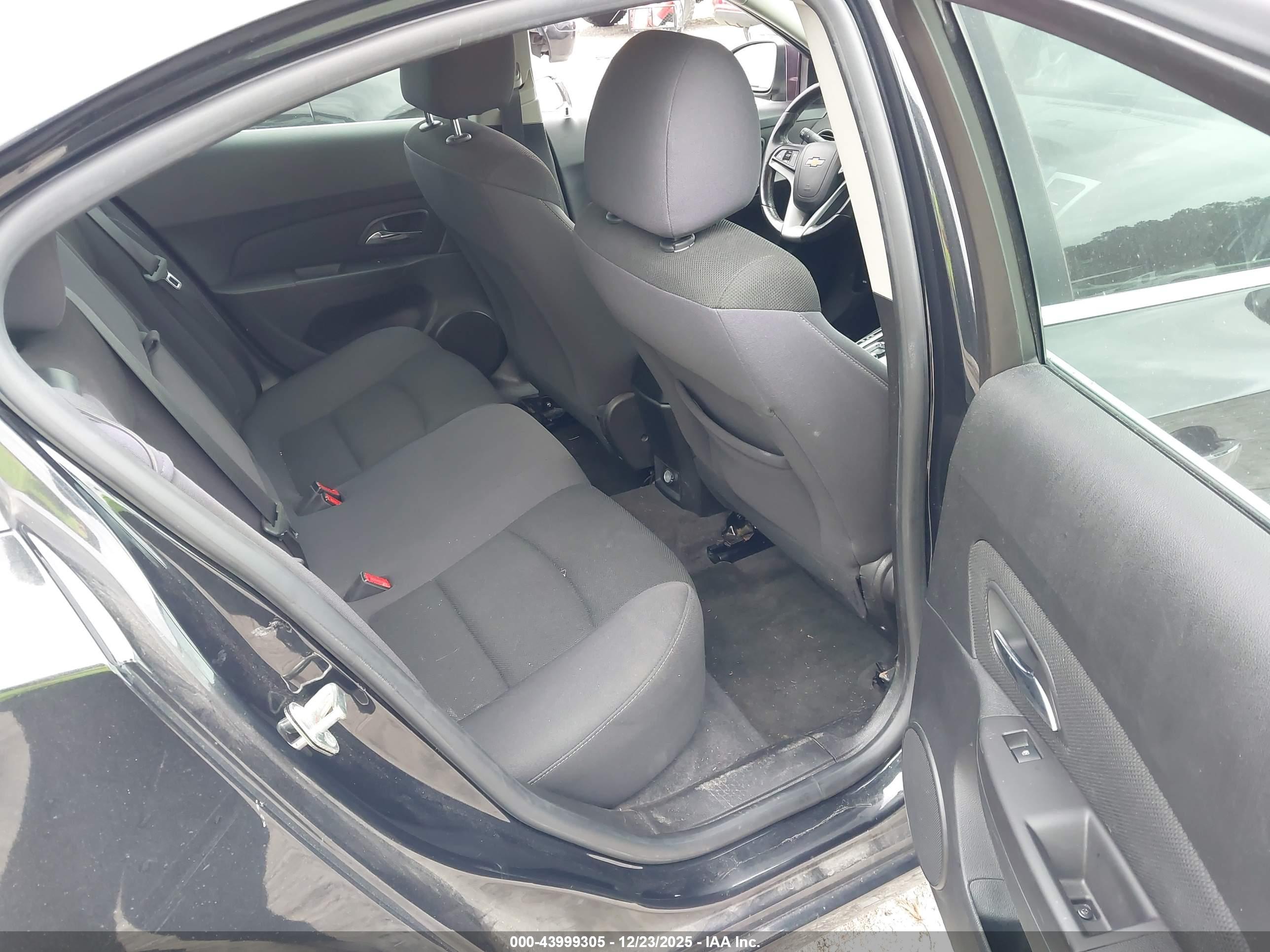 CHEVROLET CRUZE image 8