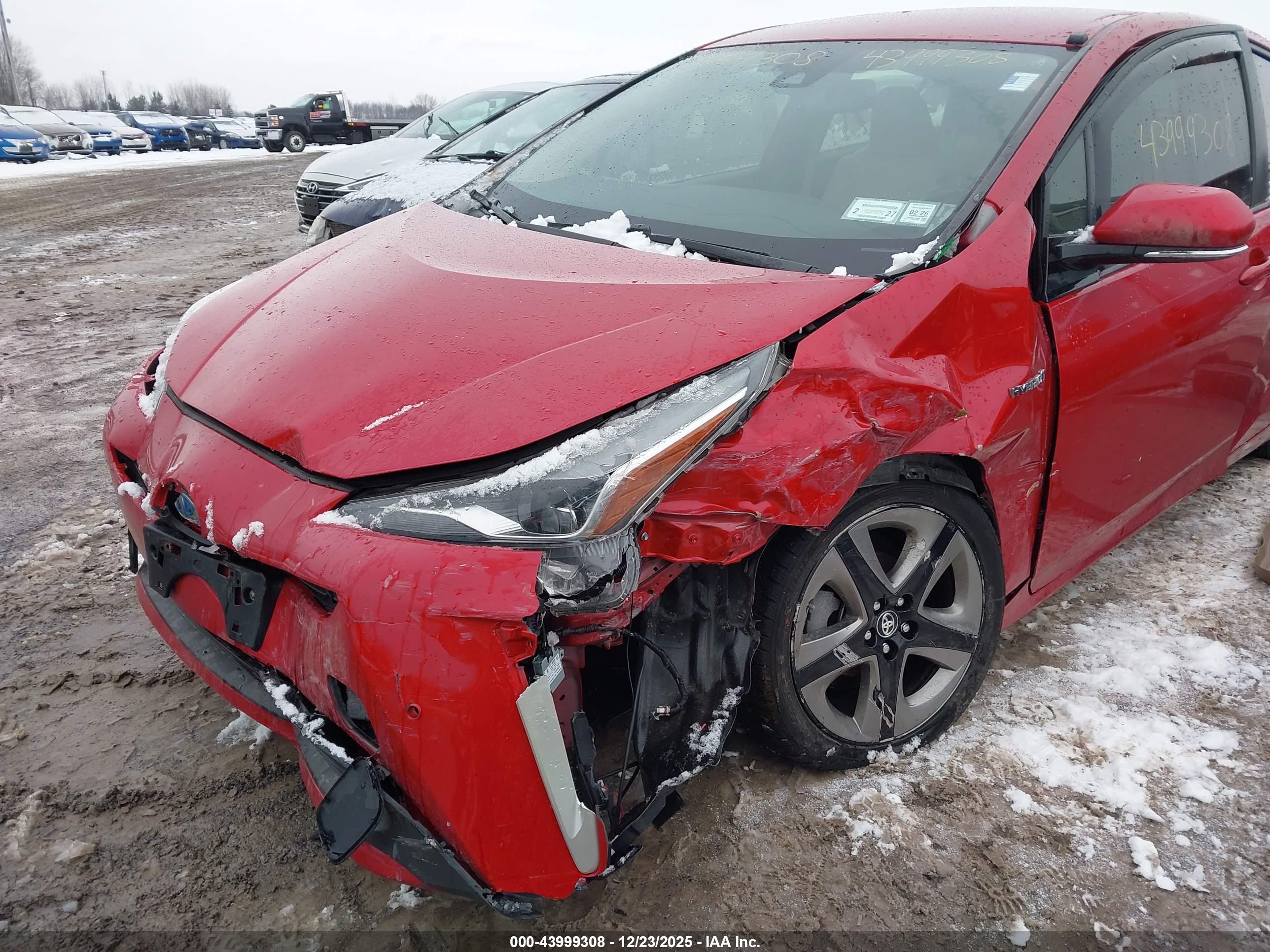 TOYOTA PRIUS image 6