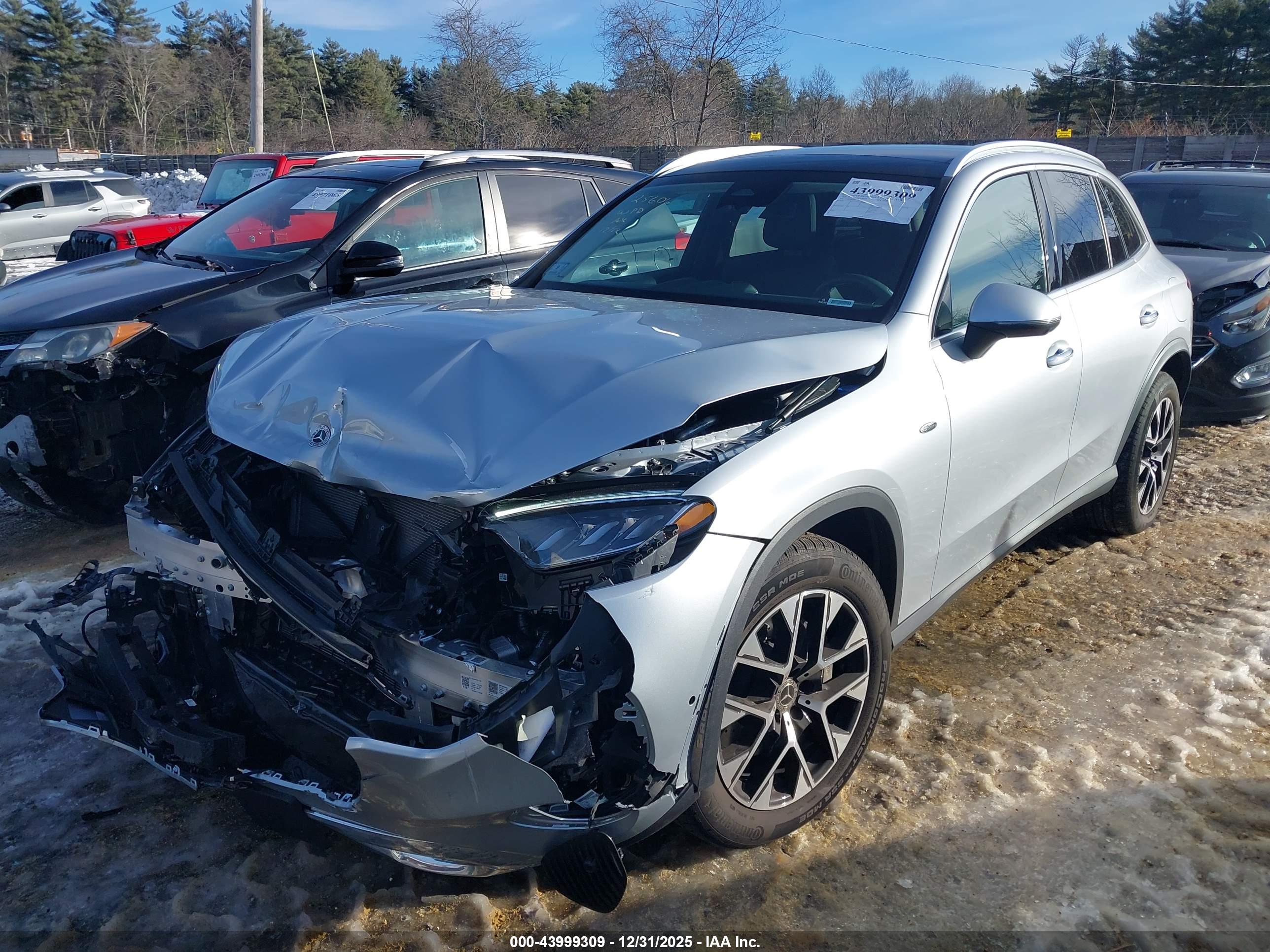 MERCEDES-BENZ GLC image 2