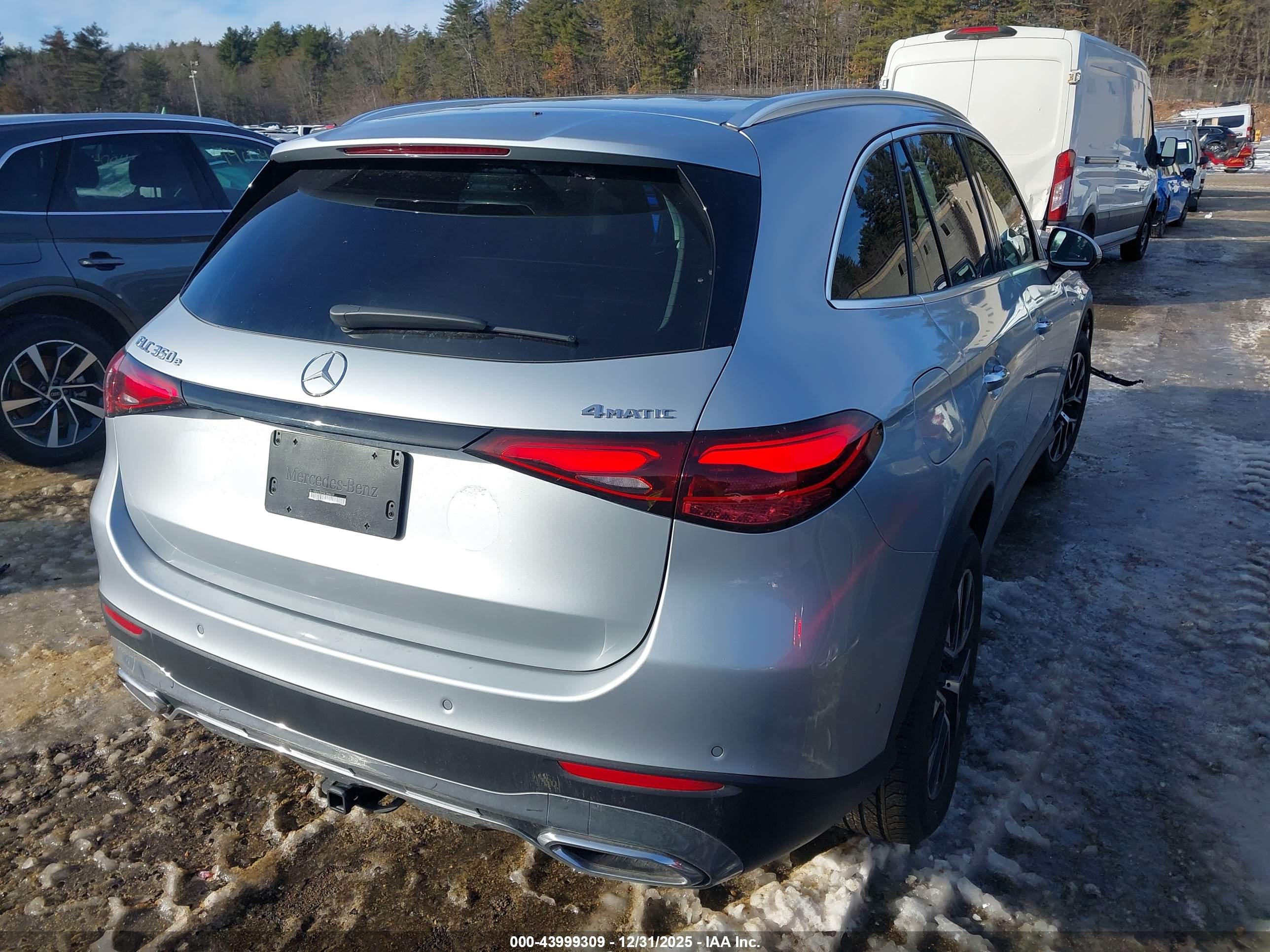 MERCEDES-BENZ GLC image 4