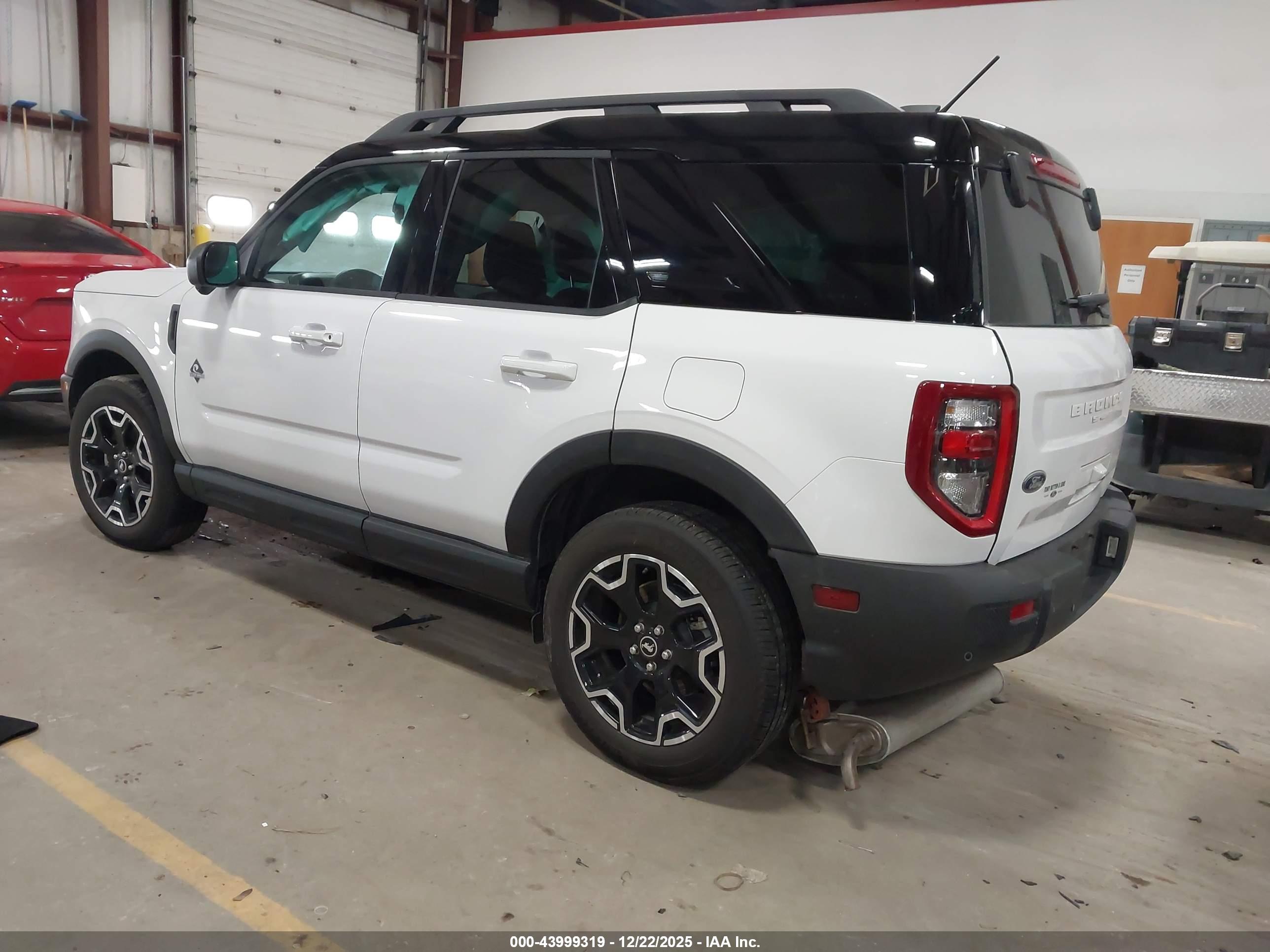 FORD BRONCO image 3