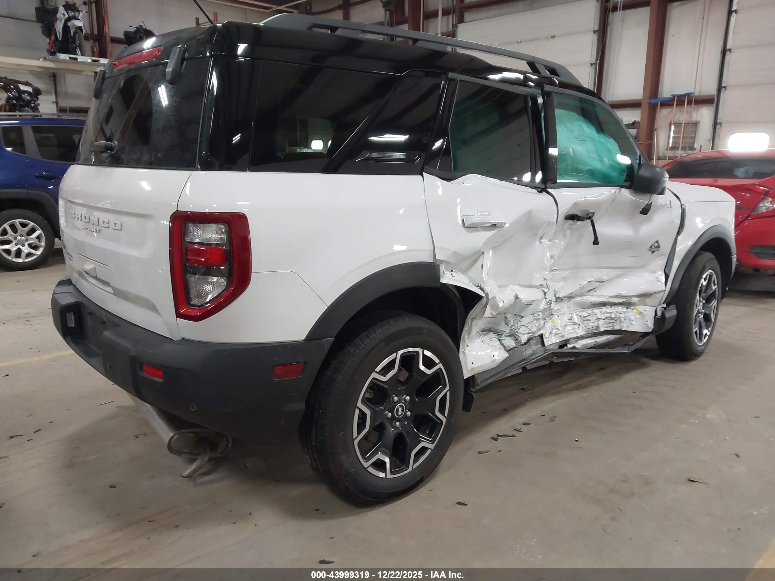 FORD BRONCO image 4