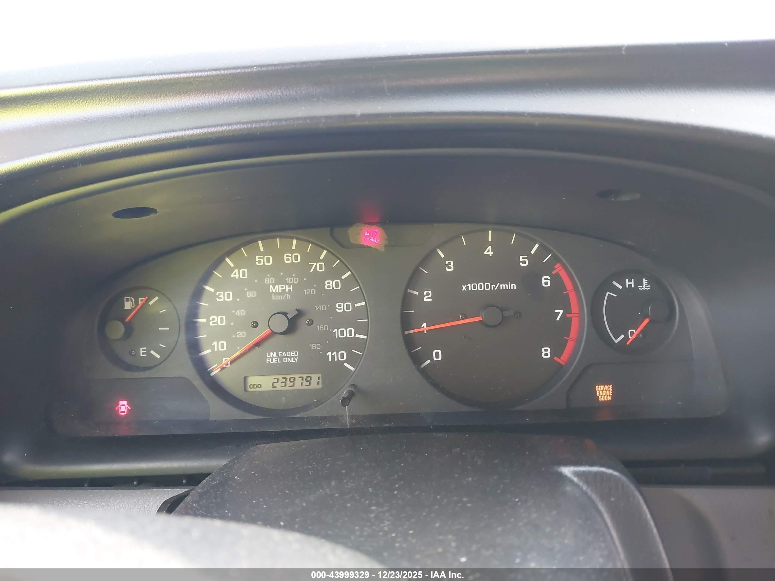 NISSAN FRONTIER image 7