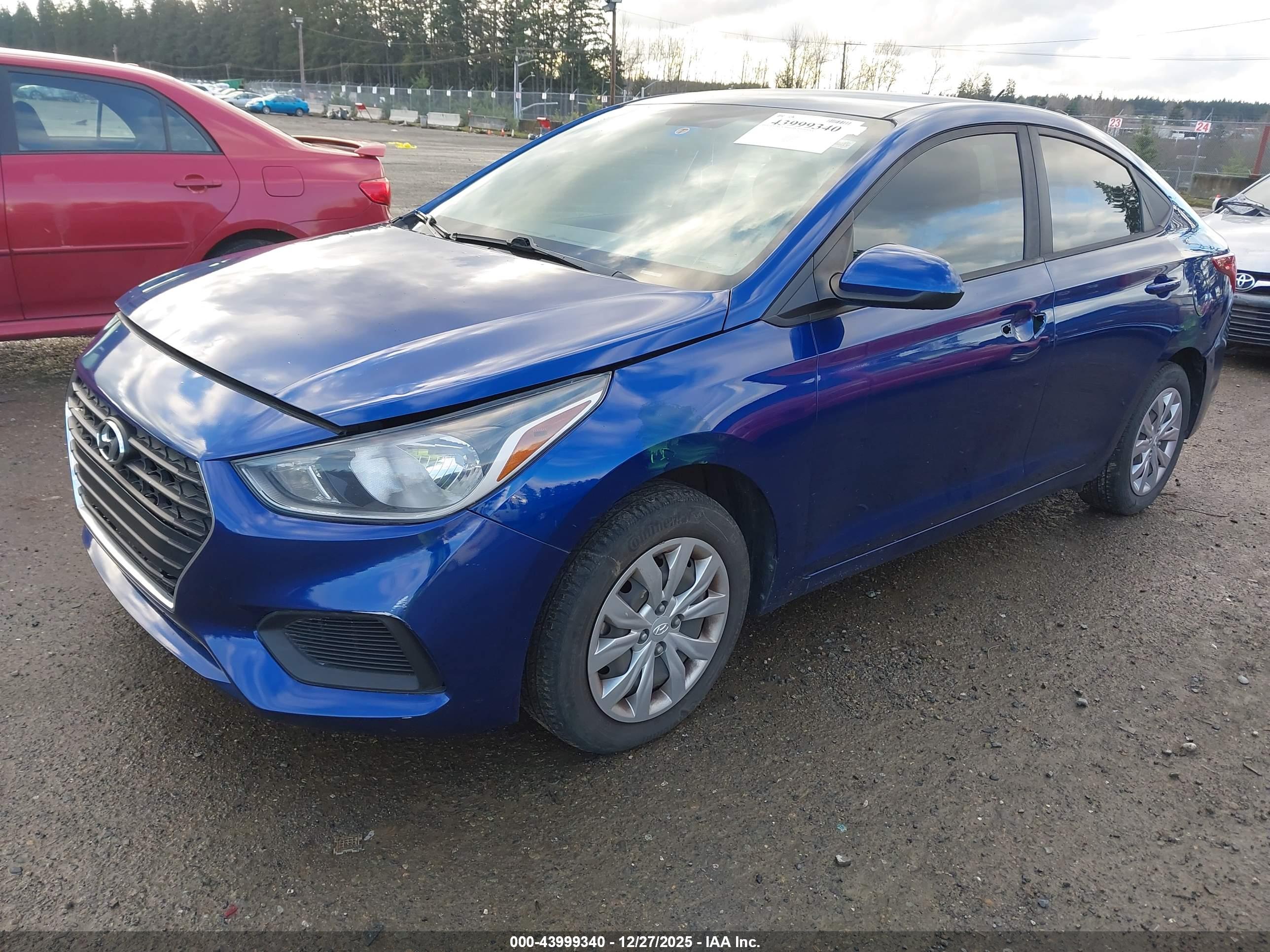 HYUNDAI ACCENT image 2